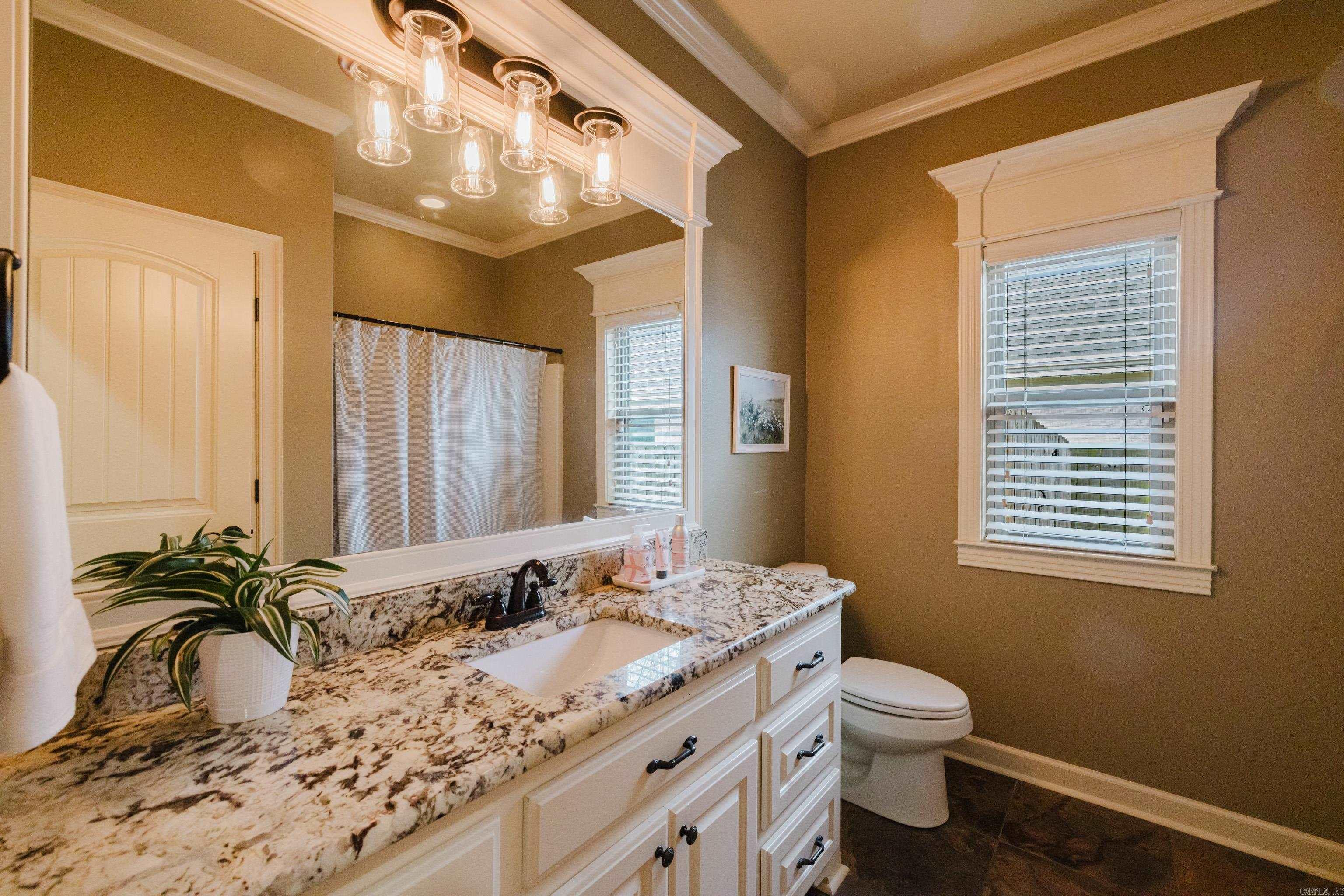 2125 Avondale  Benton, AR