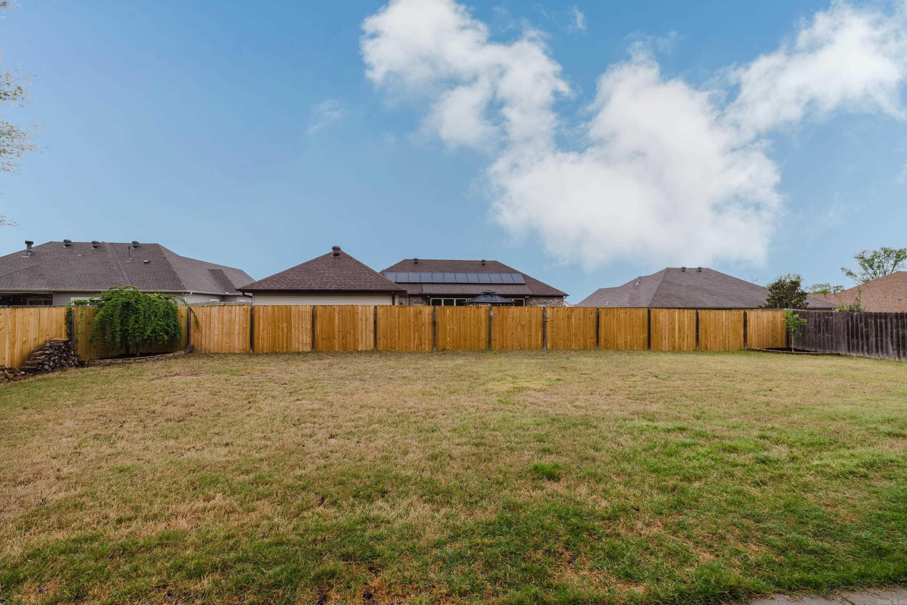 2125 Avondale  Benton, AR