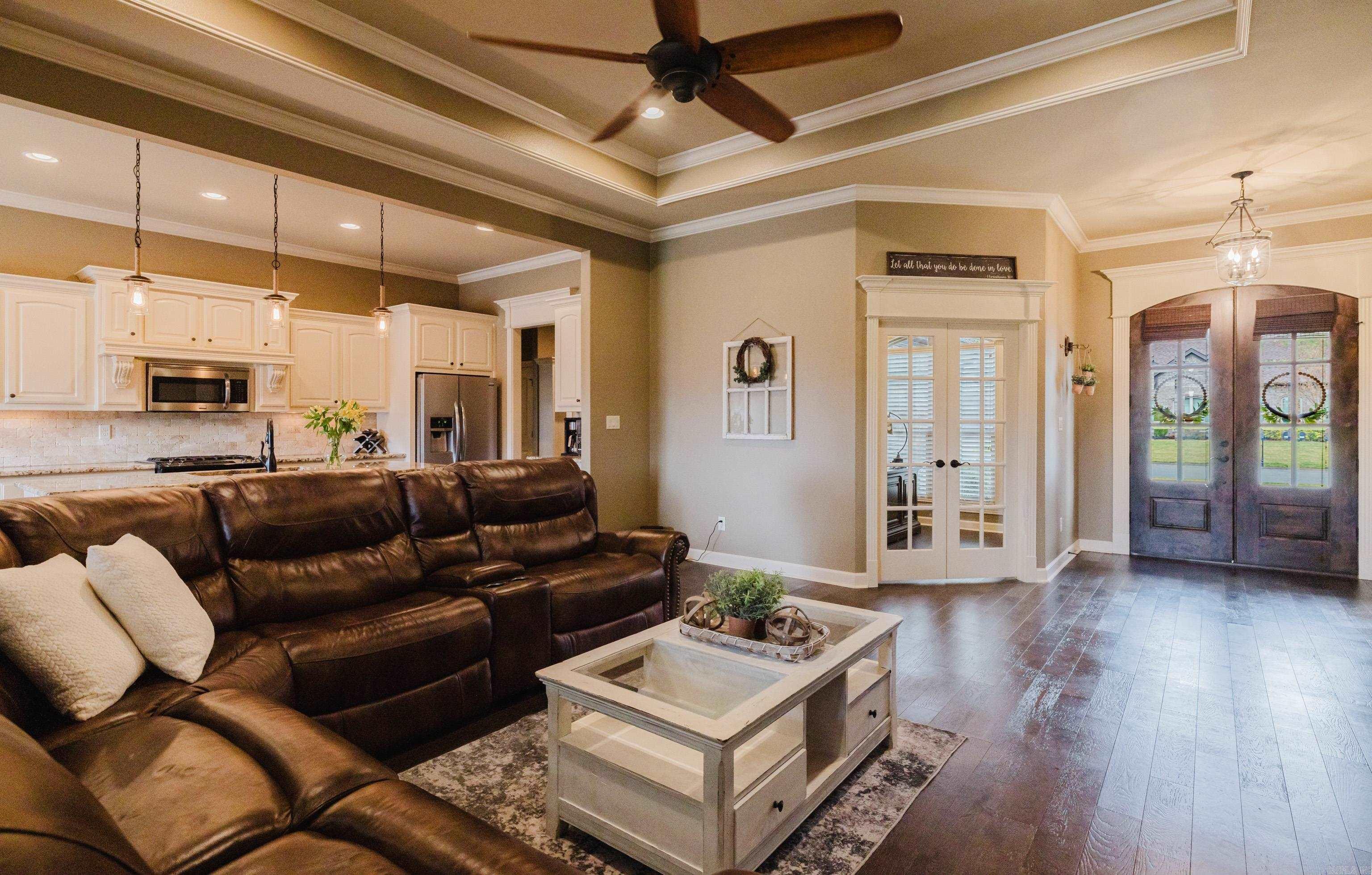 2125 Avondale  Benton, AR