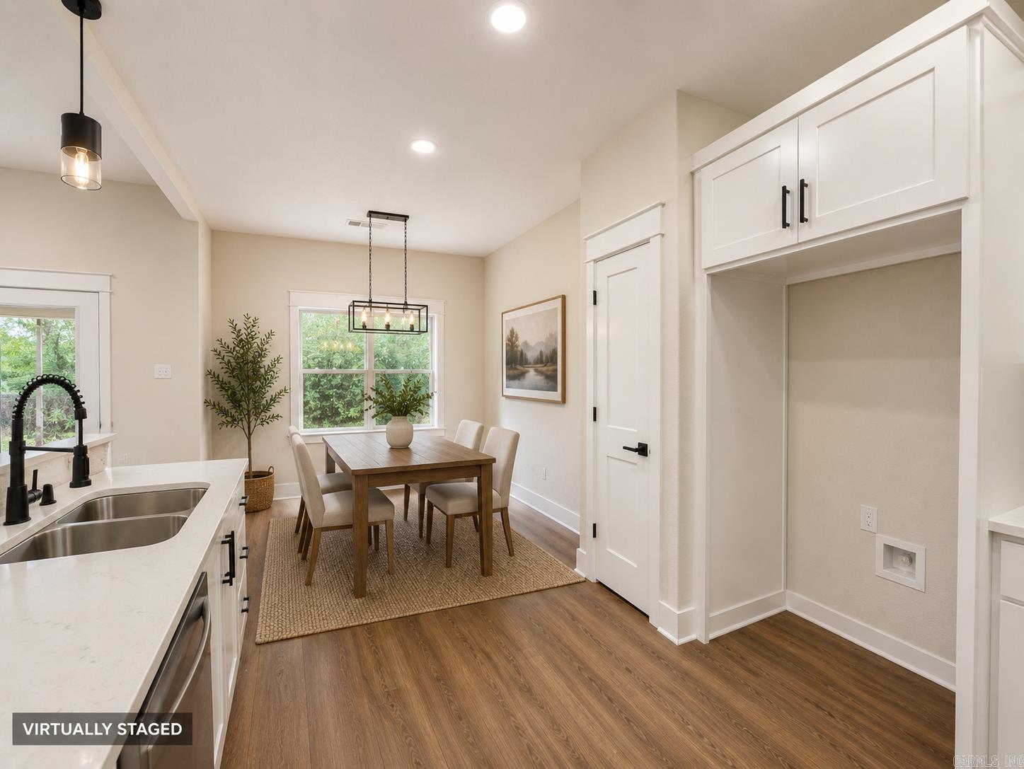 1209 E Carmichael  Cabot, AR