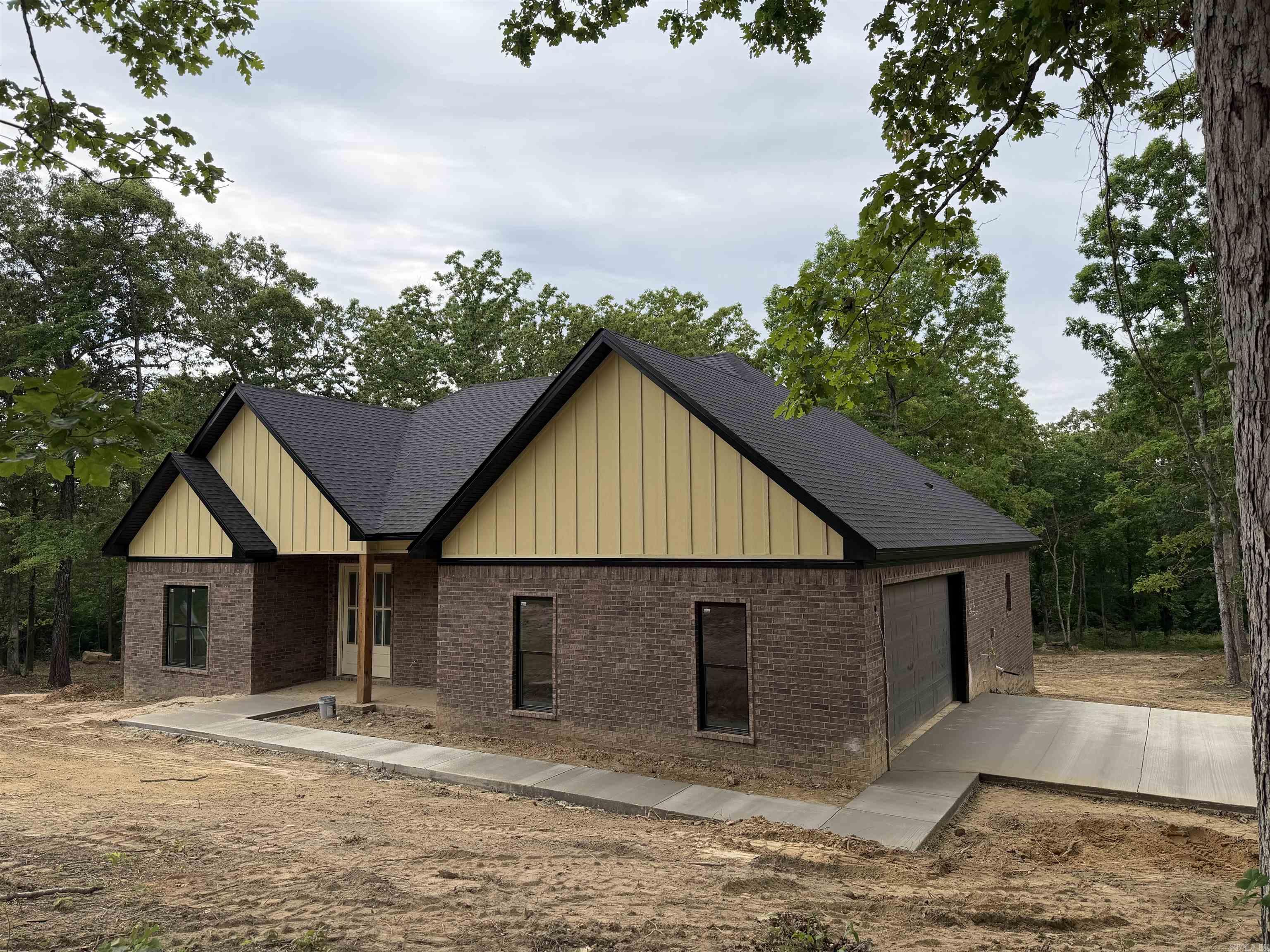 5 Talon Ln.  Edgemont, AR