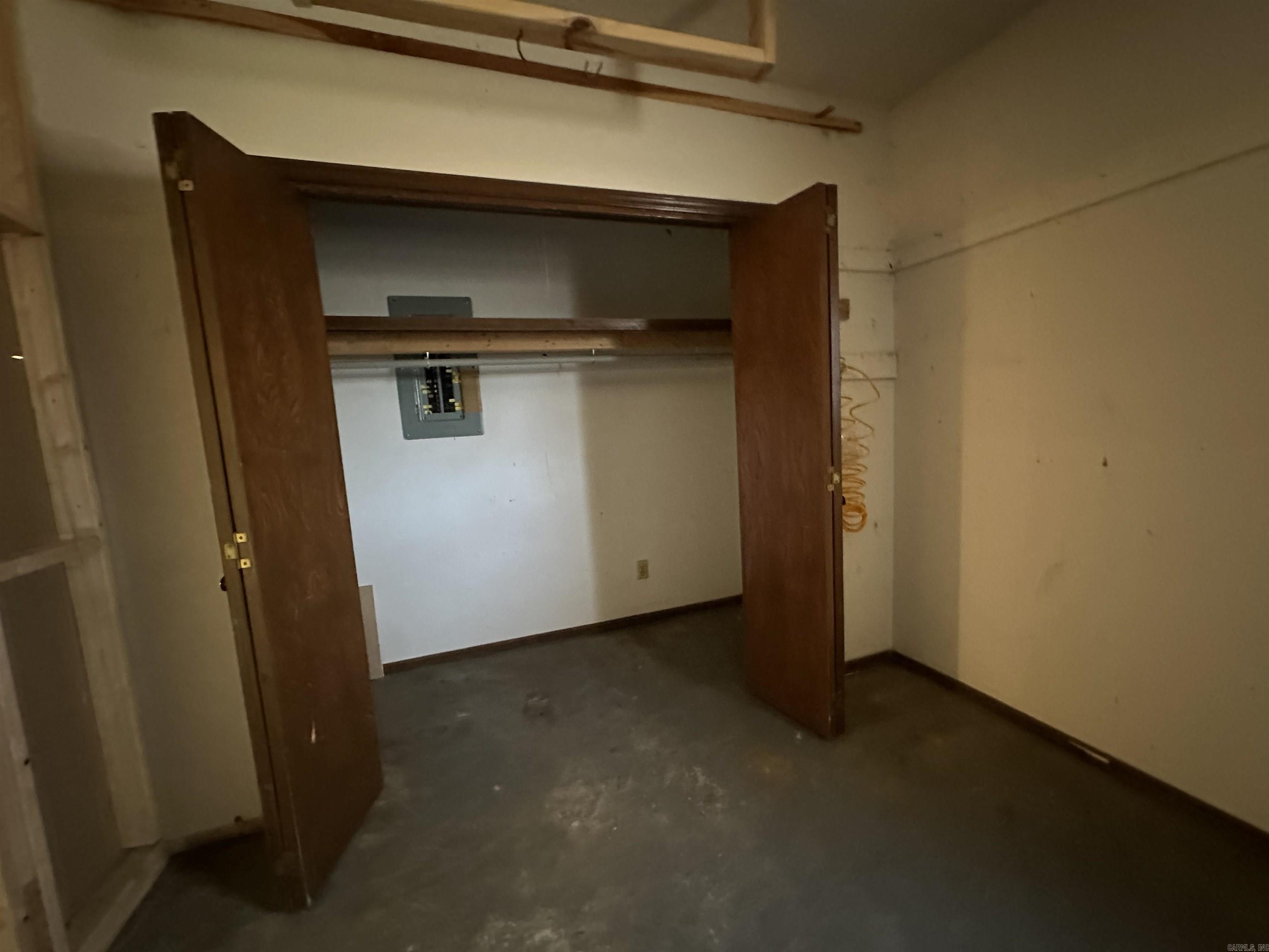 229 Alexander Drive  Briarcliff, AR