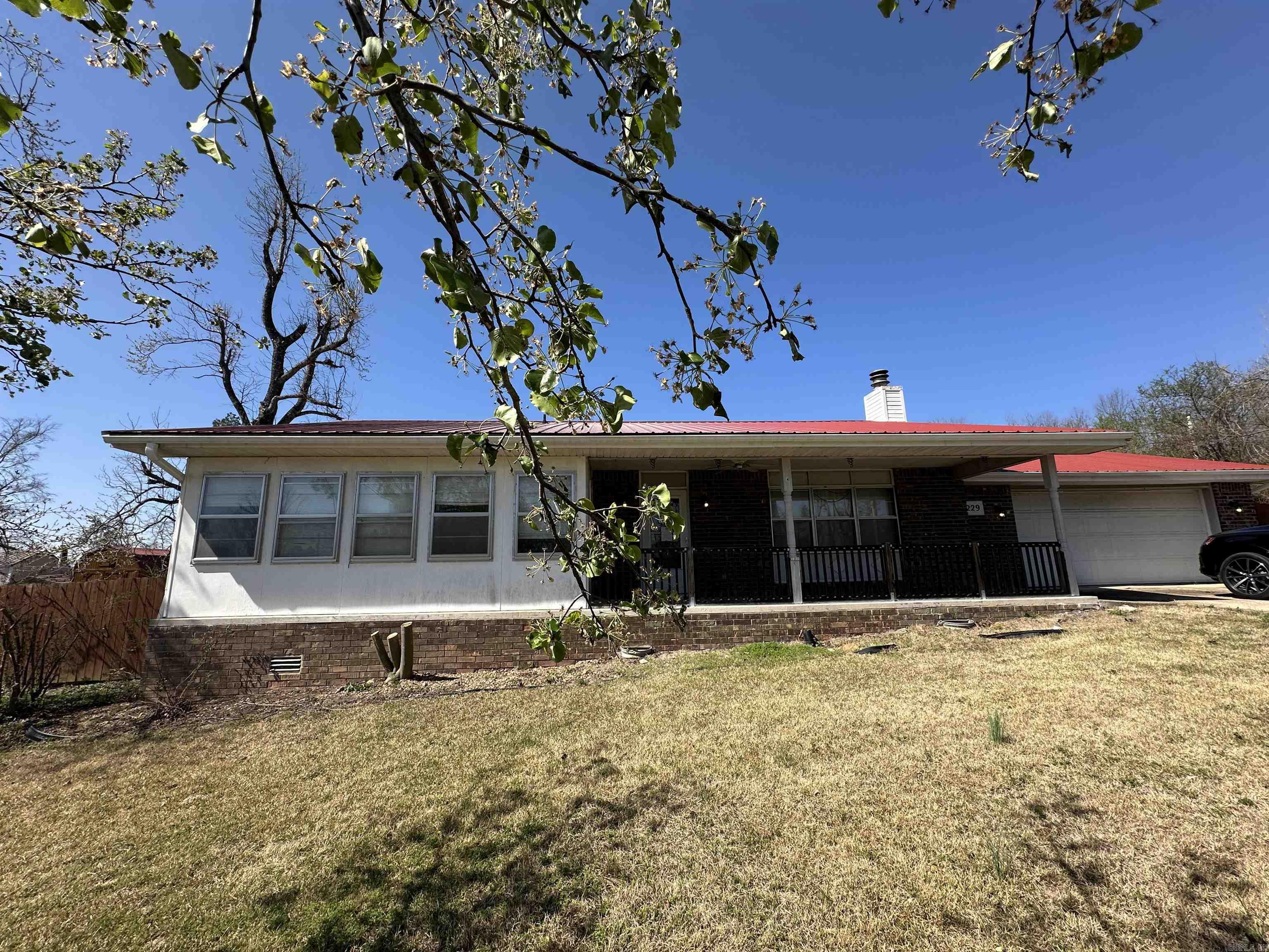 229 Alexander Drive  Briarcliff, AR