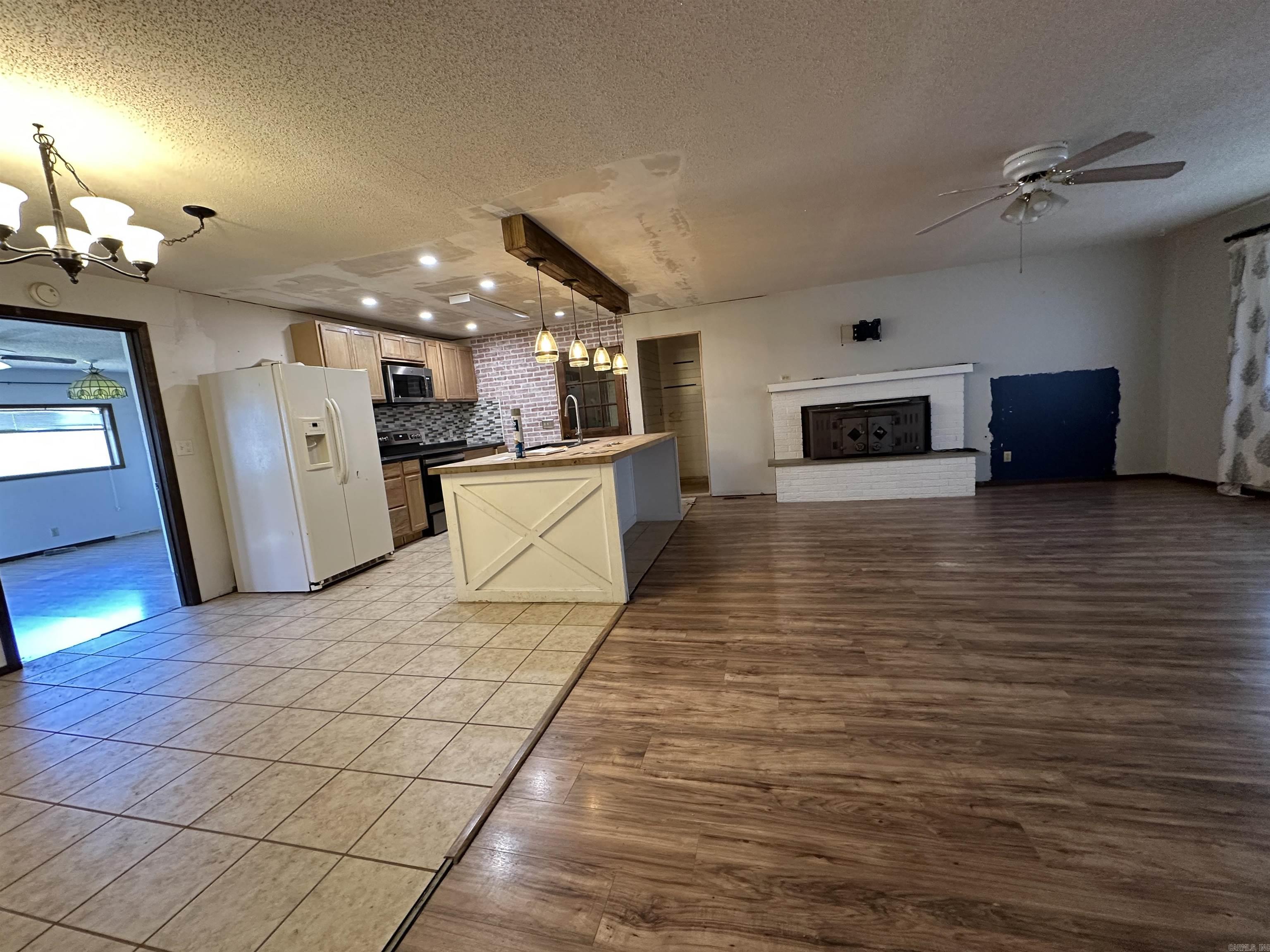 229 Alexander Drive  Briarcliff, AR