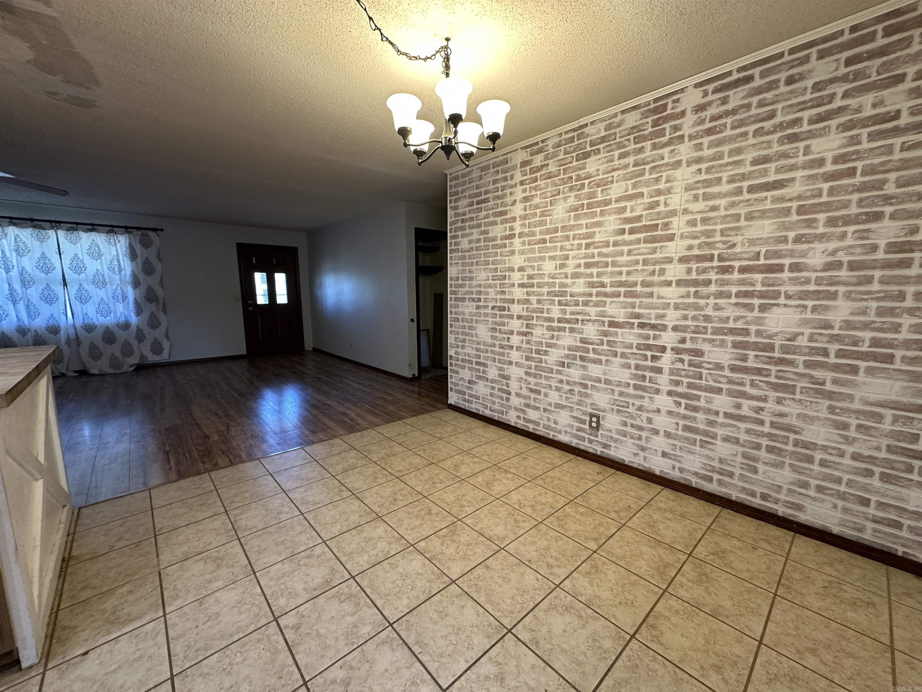 229 Alexander Drive  Briarcliff, AR