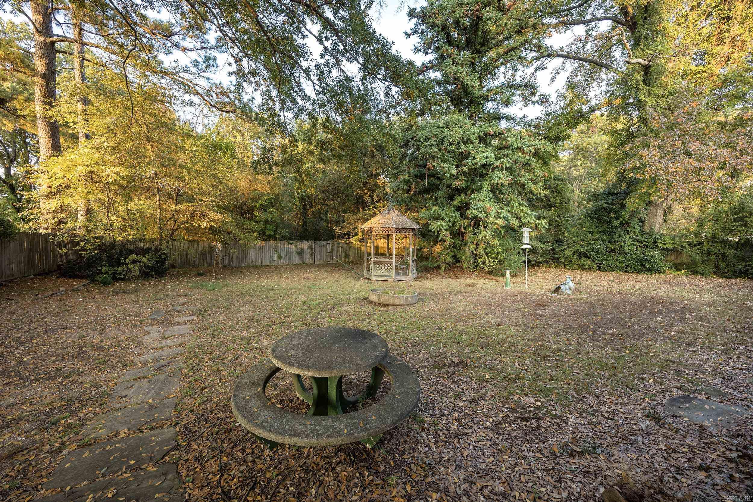 423 W Narroway  Benton, AR