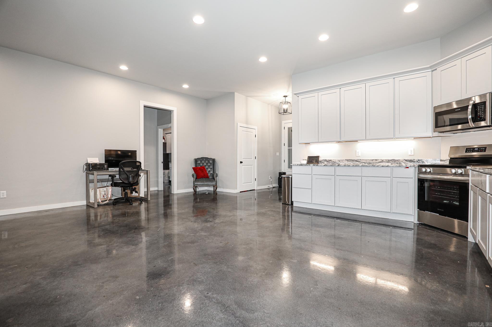 801 N Main St.  Benton, AR