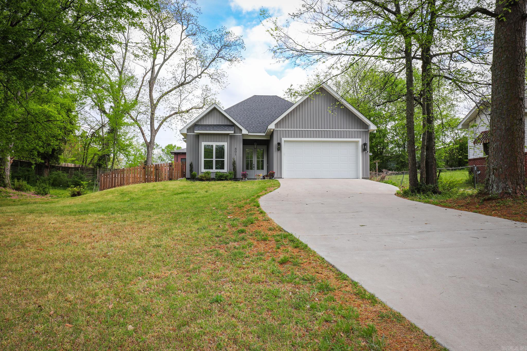 801 N Main St.  Benton, AR