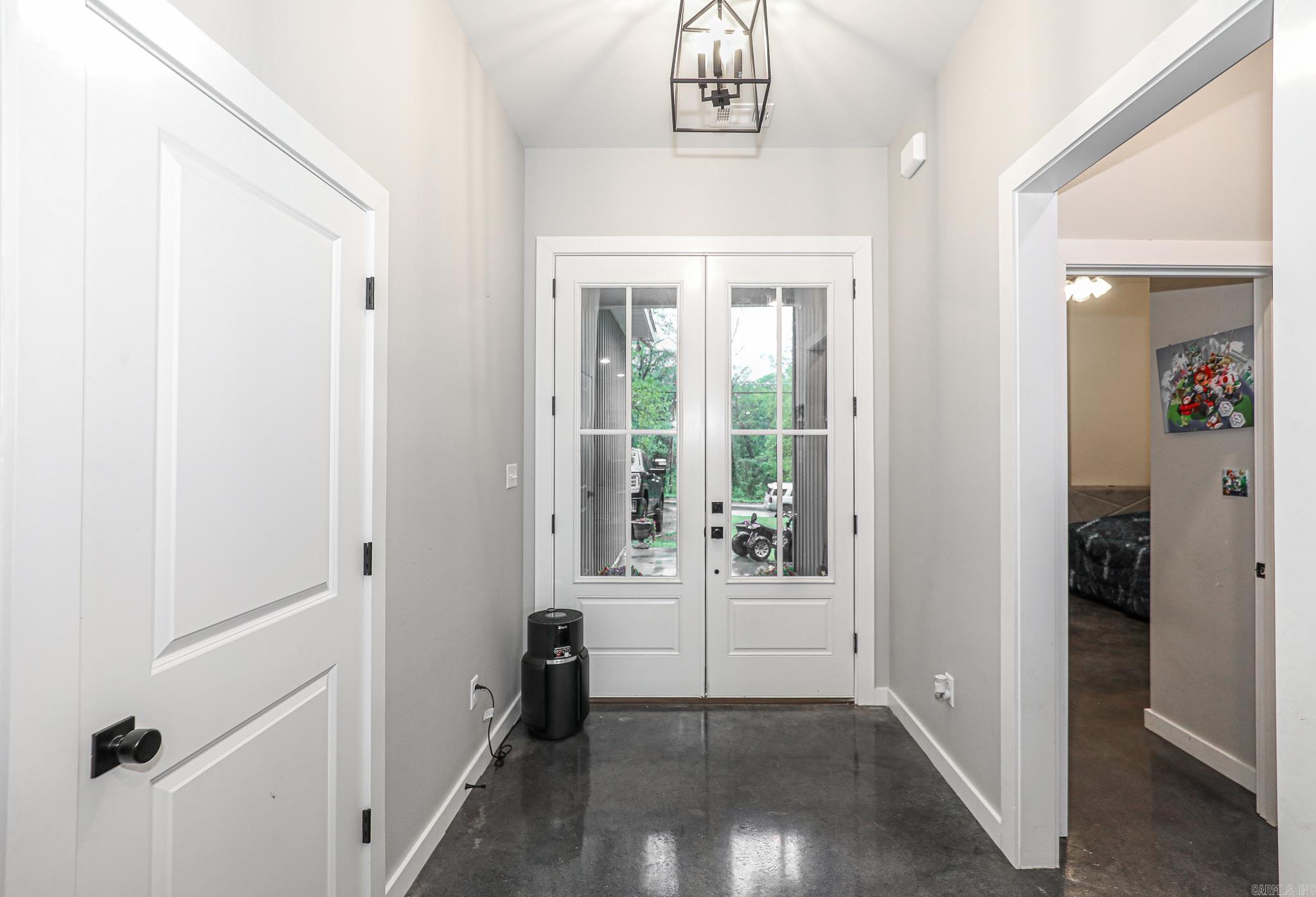 801 N Main St.  Benton, AR