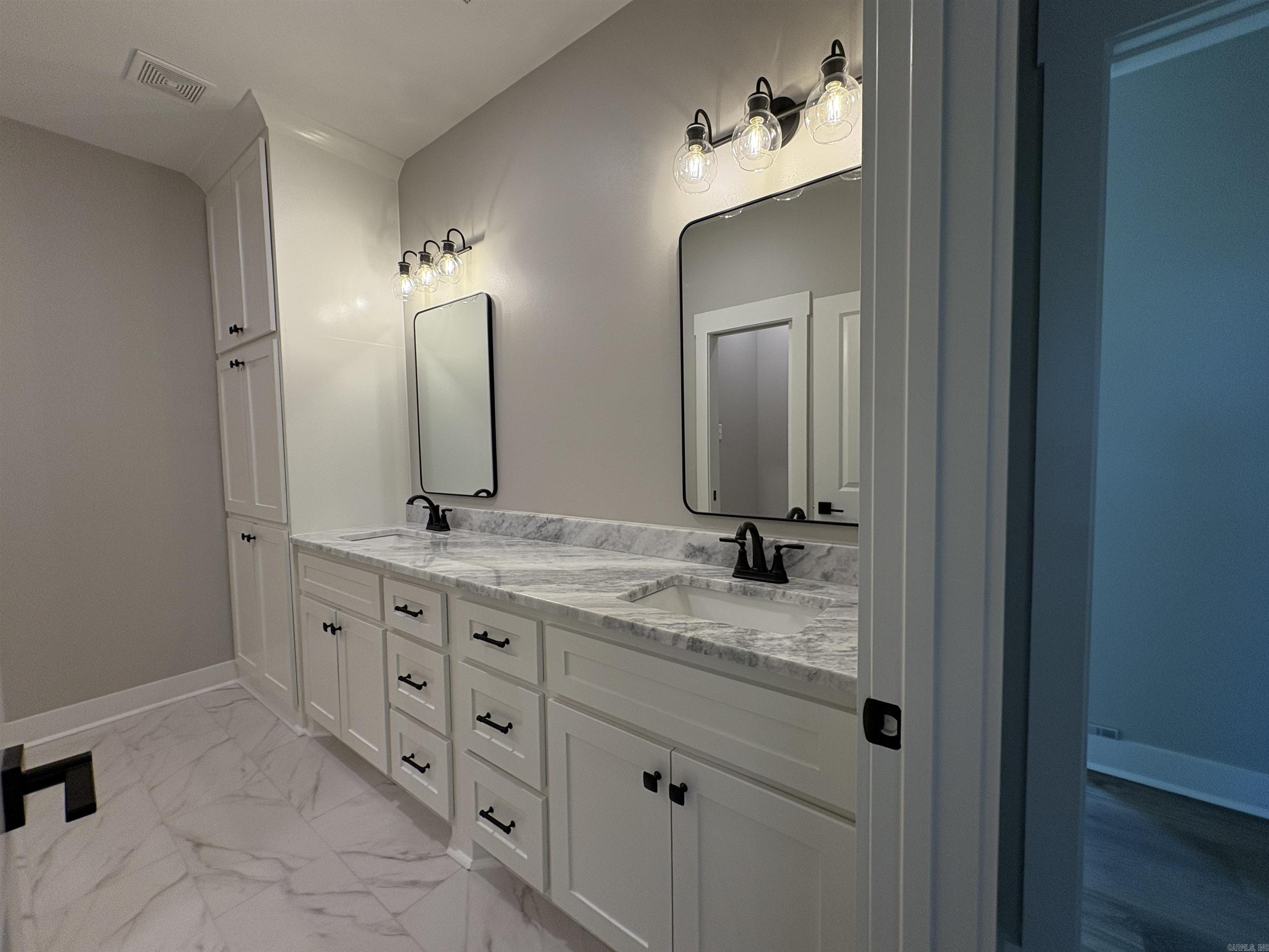 36 Church  Greenbrier, AR