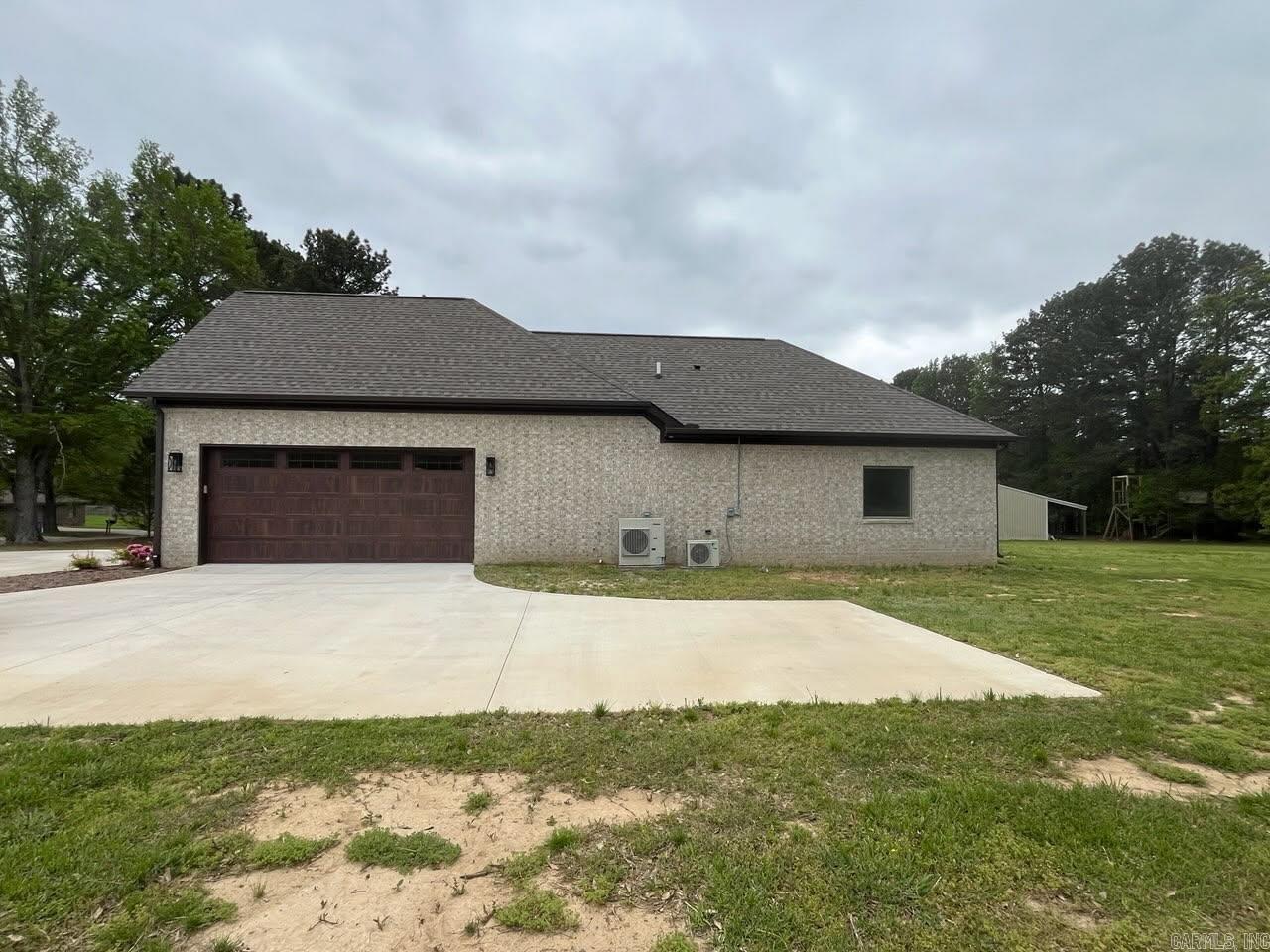 36 Church  Greenbrier, AR