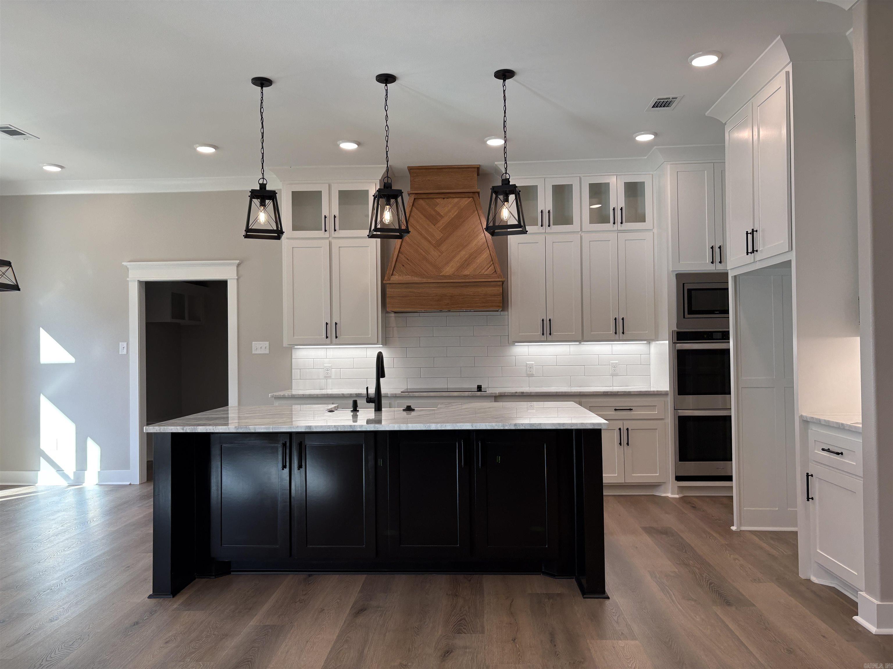 36 Church  Greenbrier, AR