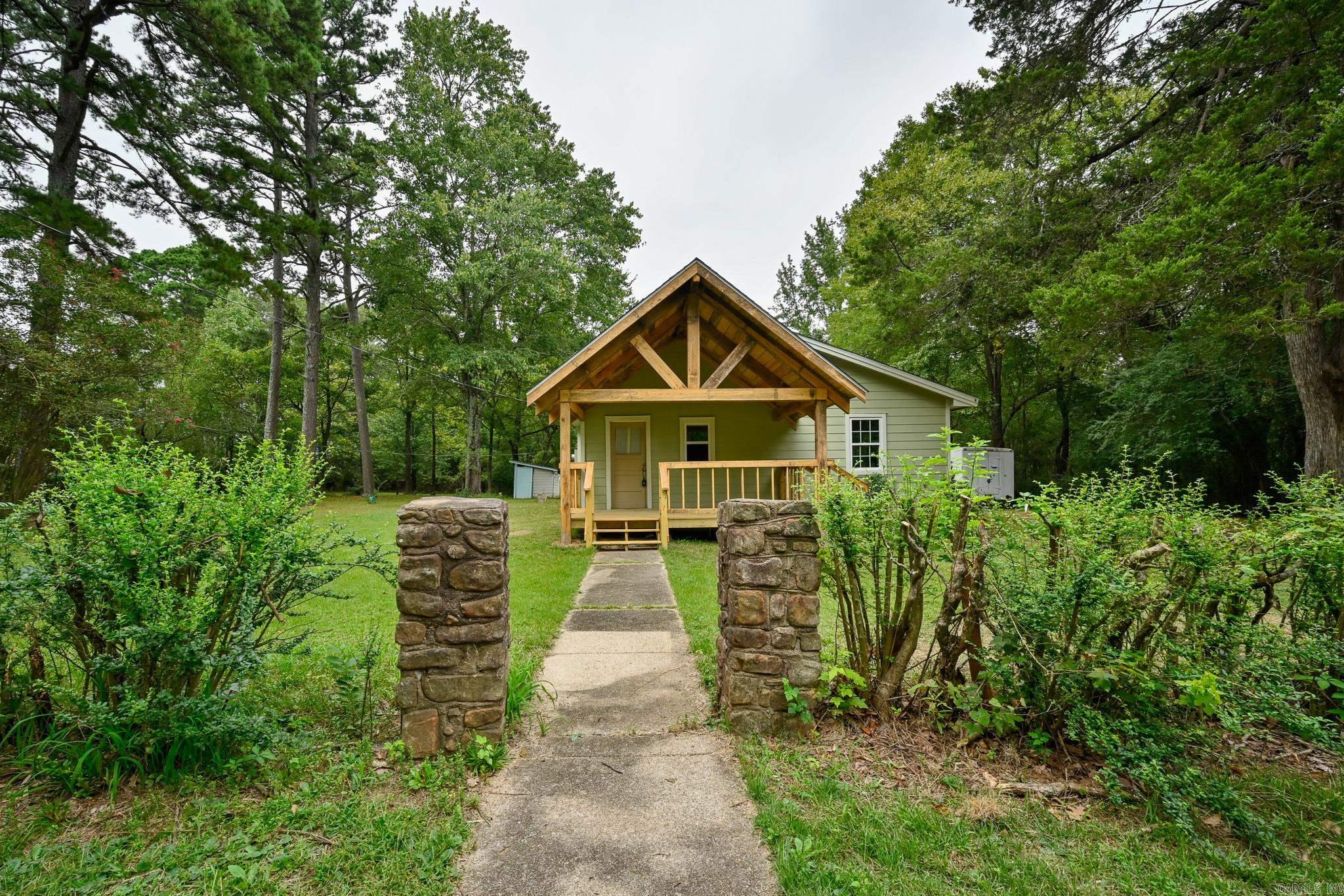 209 Ridge Ave  Mena, AR