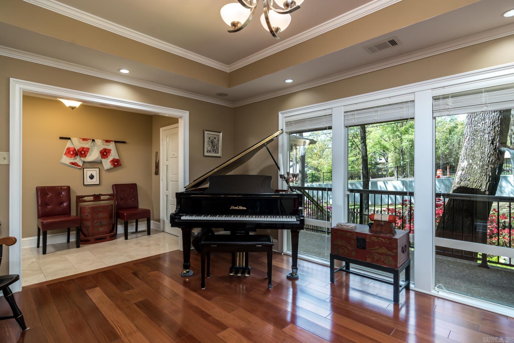 2423 N Rodney Parham  Little Rock, AR