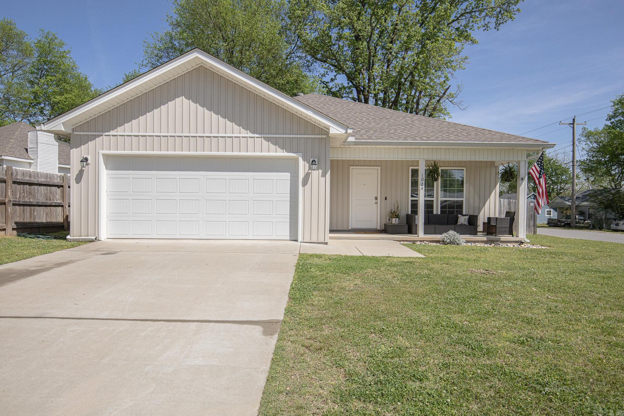 1024 River St  Benton, AR