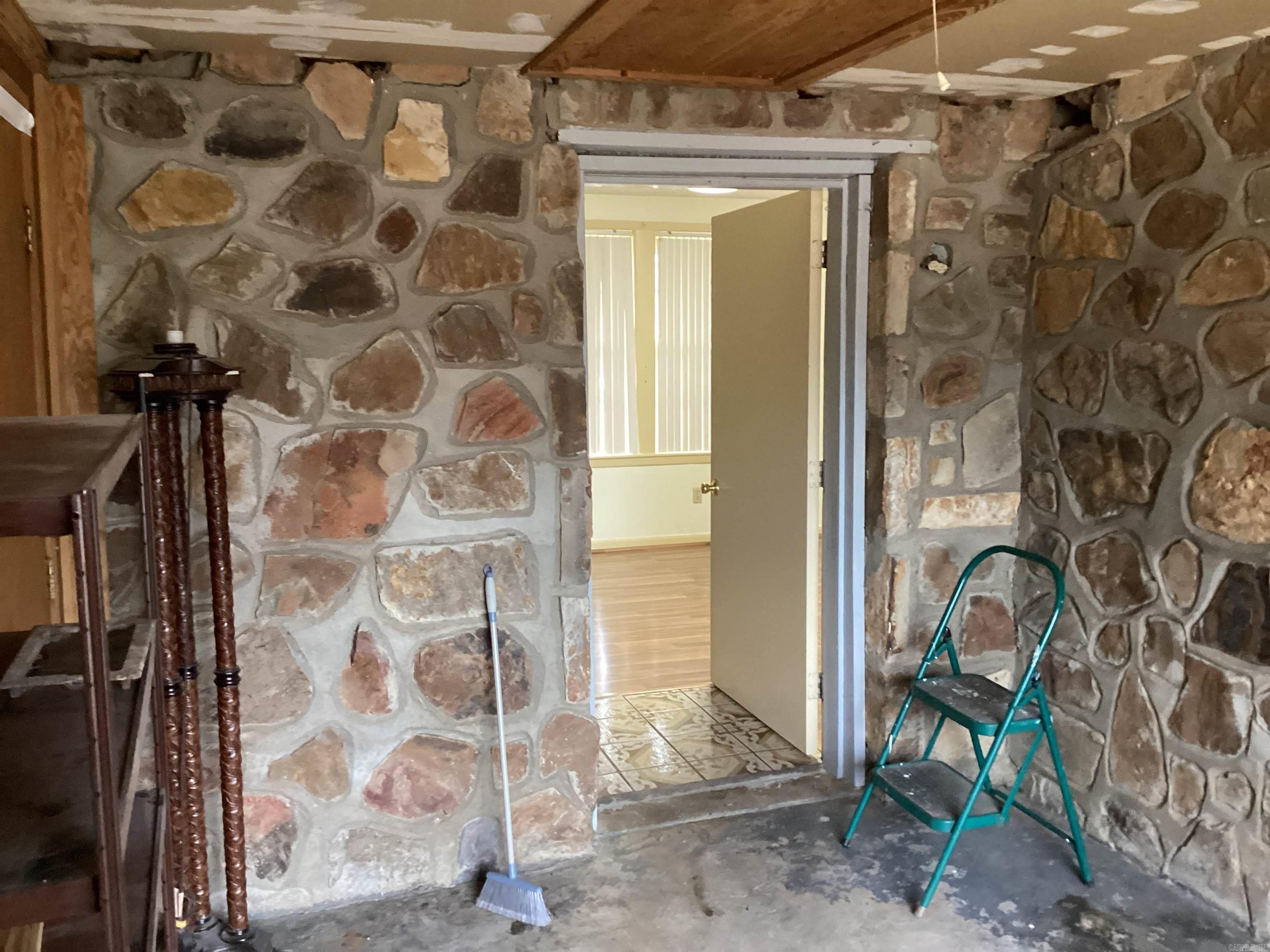 10323 W 20th  Little Rock, AR