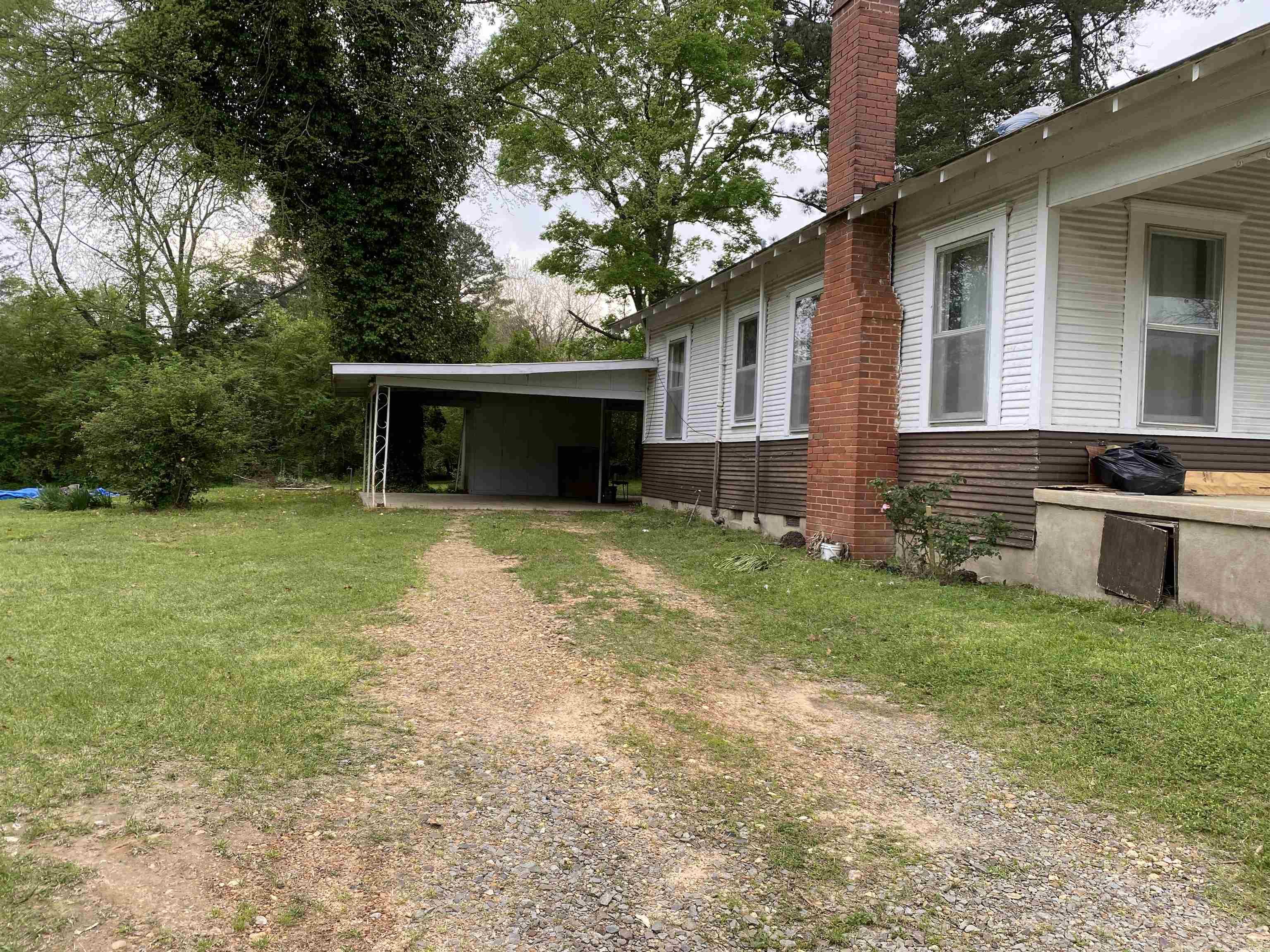 141 N Church  Mineral Sprs., AR