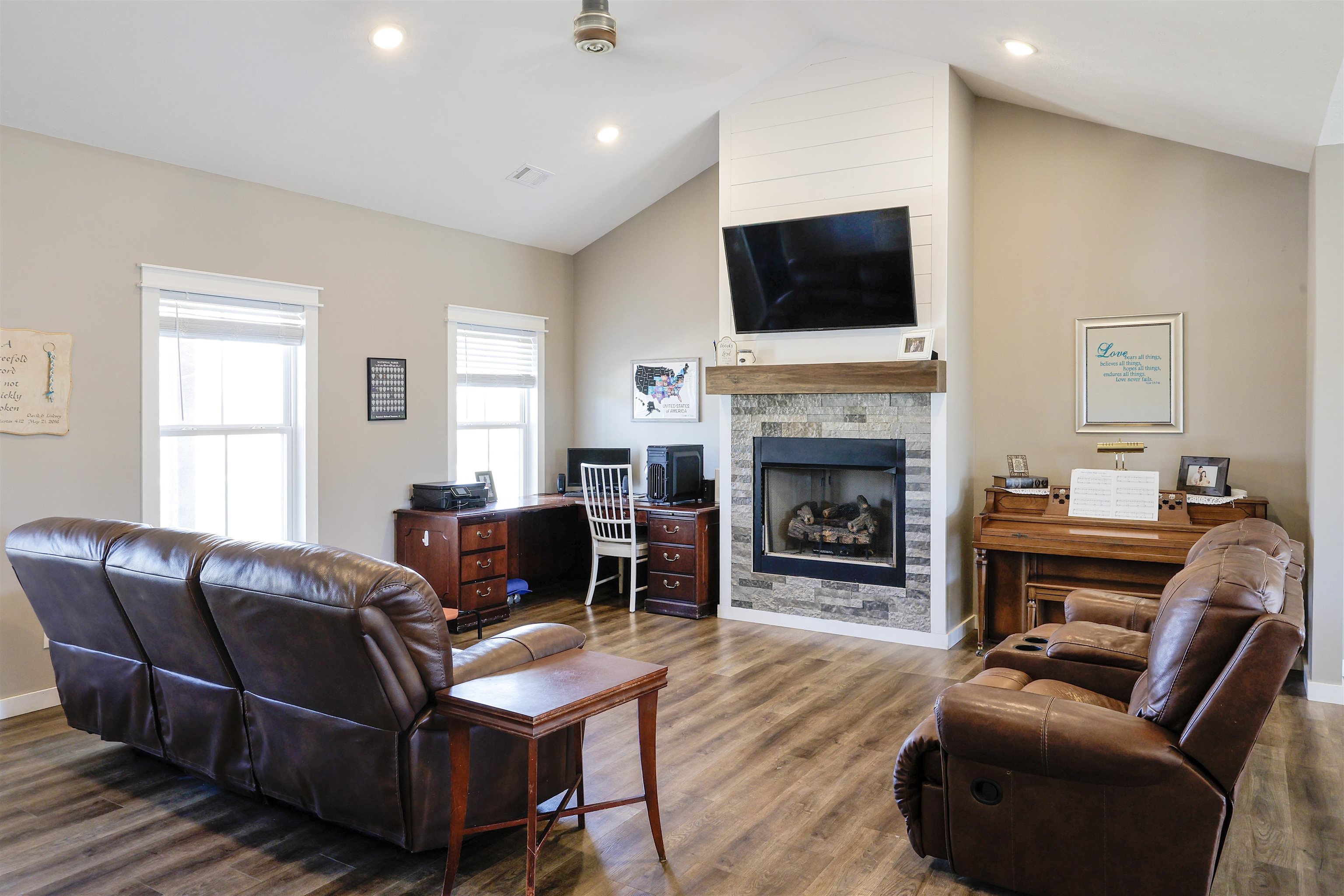 740 AR 69B Hwy  Sage, AR