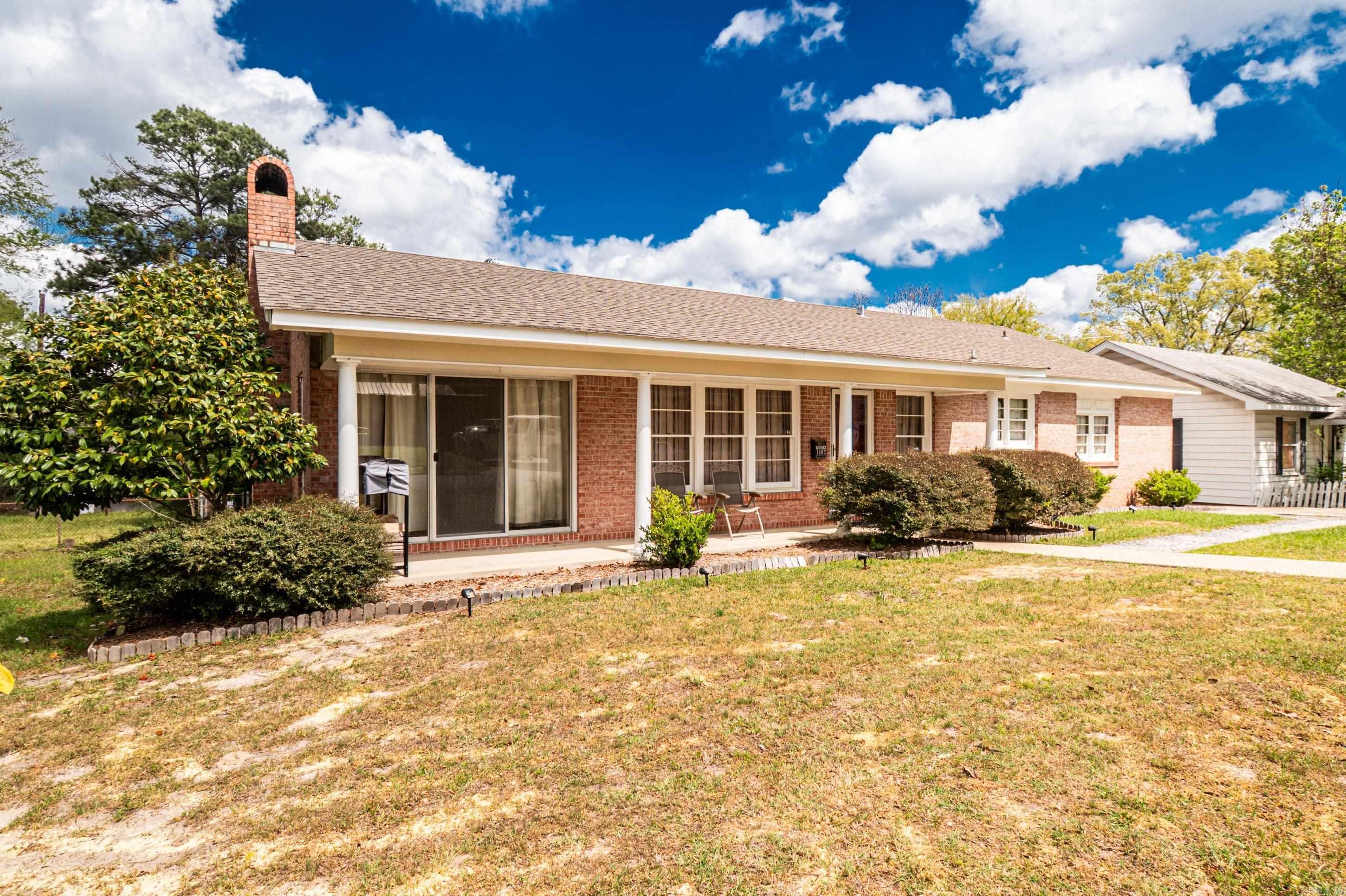 1402 W Faulkner St  El Dorado, AR