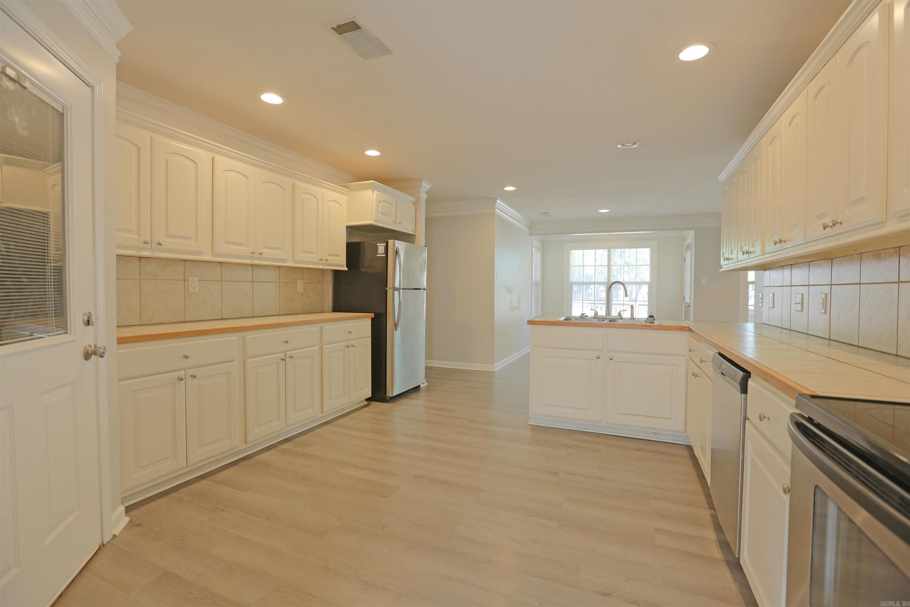 2907 Jadestone Drive  Sherwood, AR