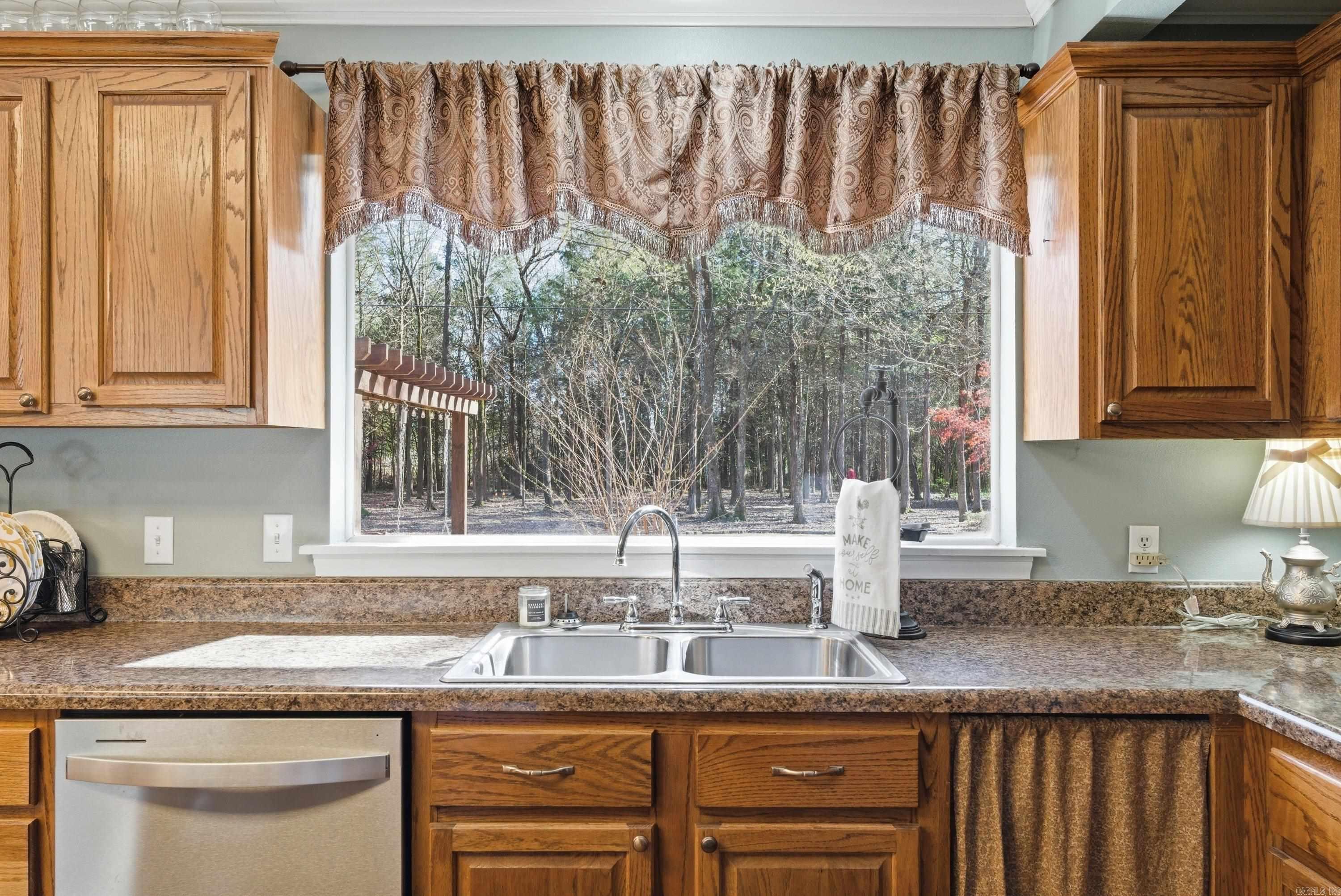 6 Sherwood Dr  Conway, AR