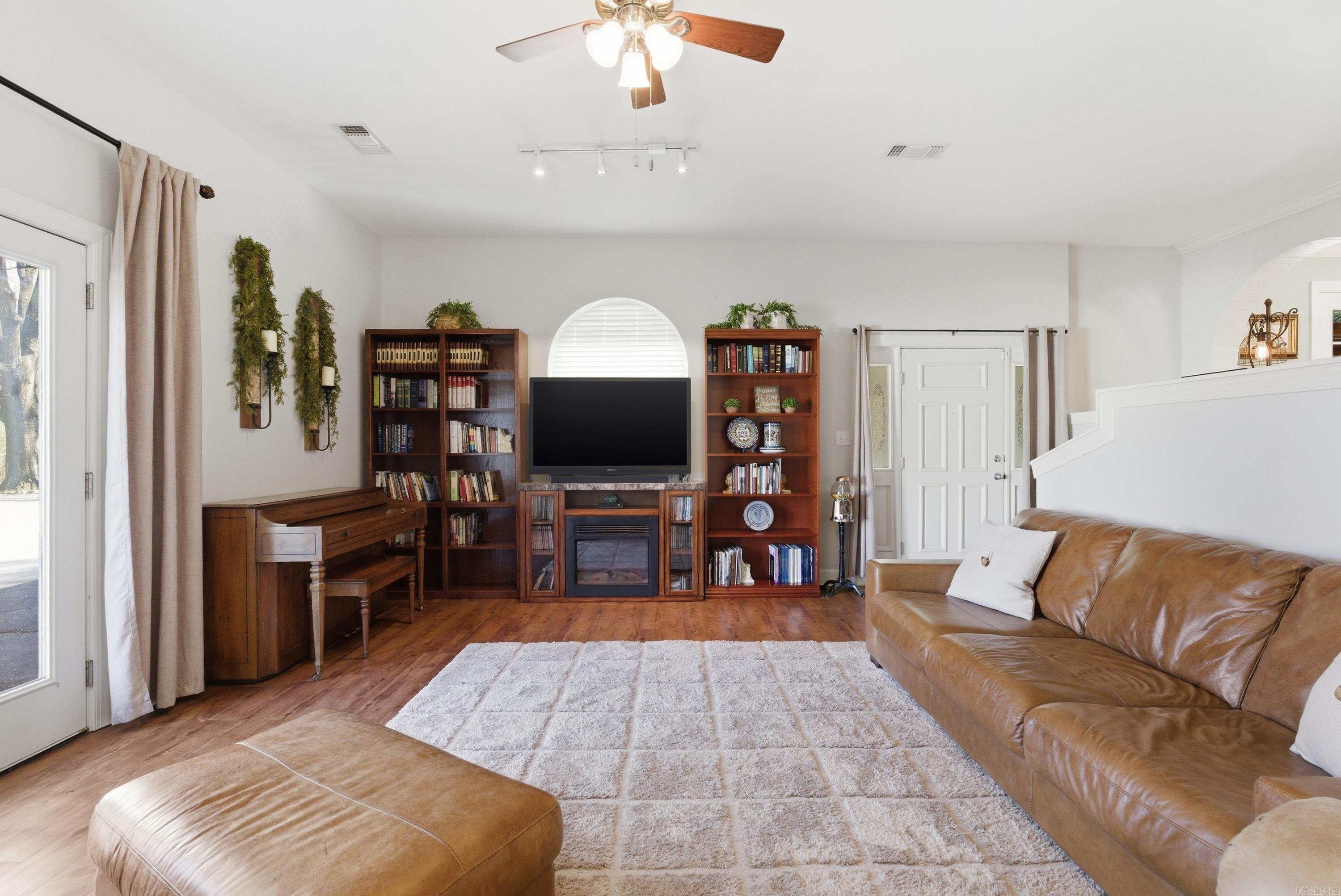 6 Sherwood Dr  Conway, AR