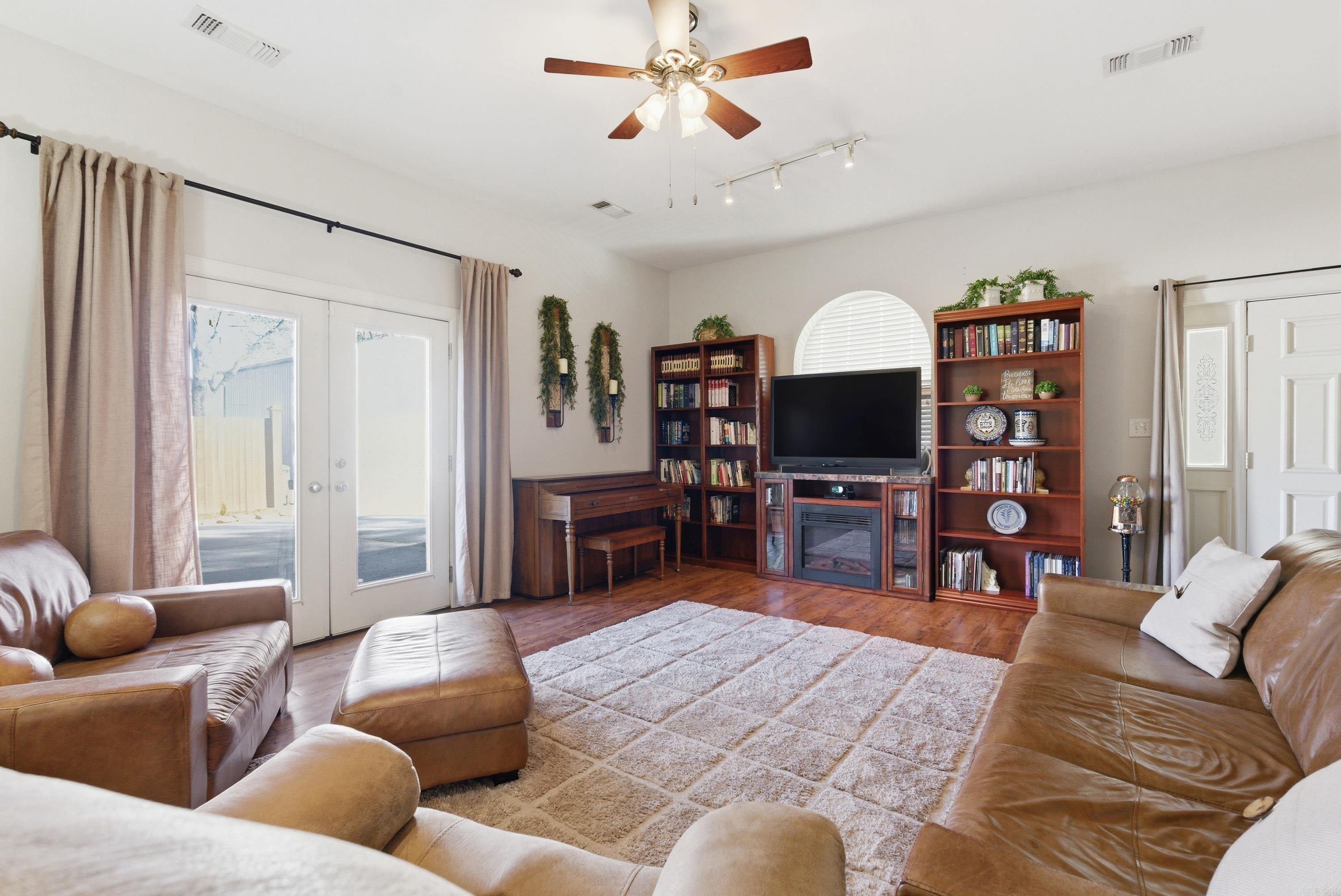 6 Sherwood Dr  Conway, AR