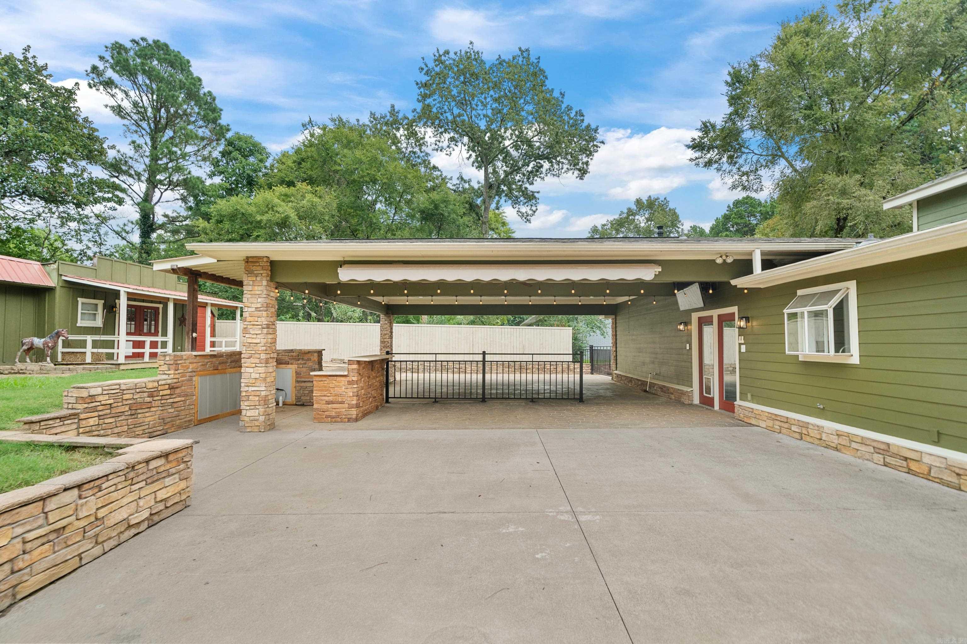 205 Lakeside  Hot Springs, AR