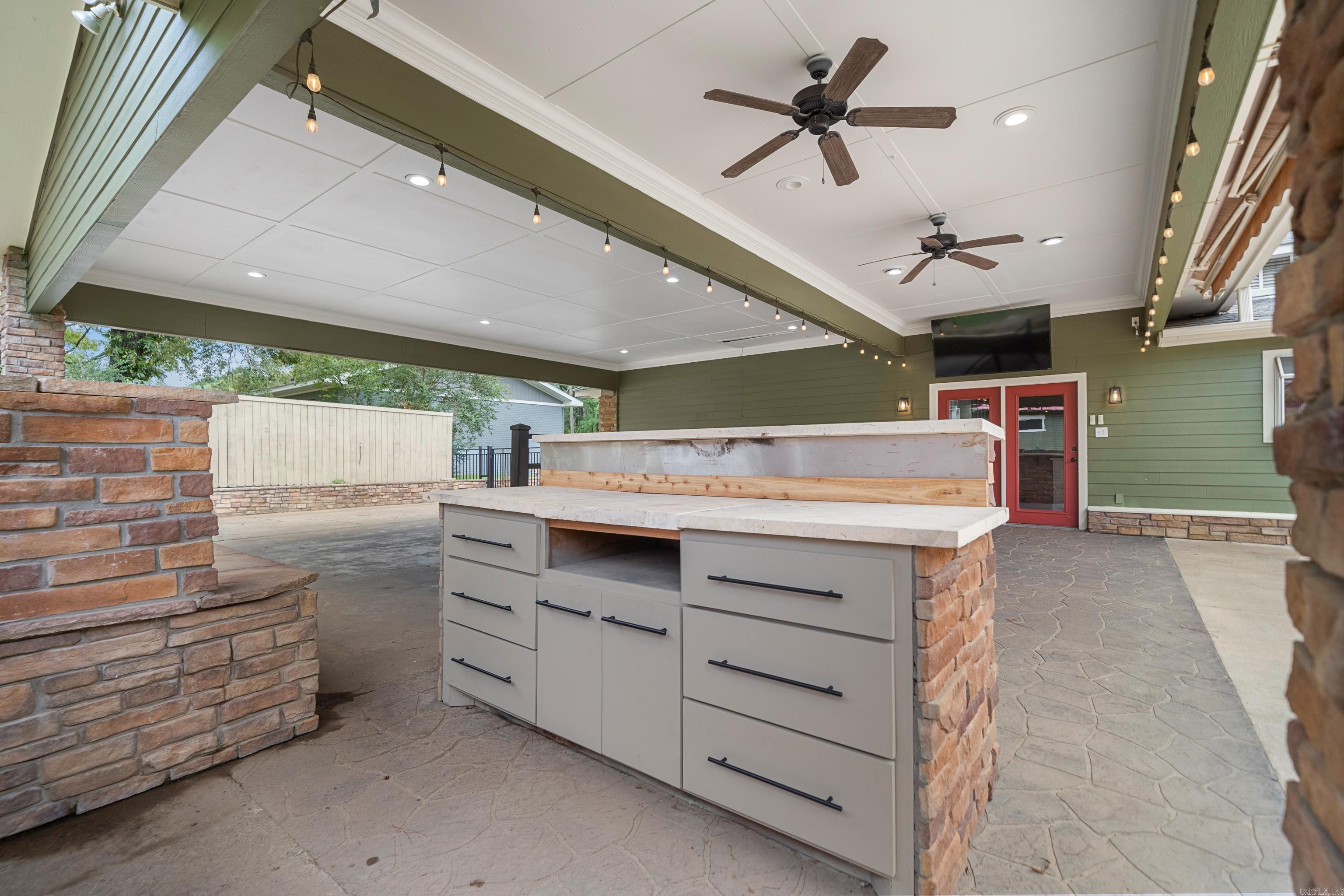 205 Lakeside  Hot Springs, AR