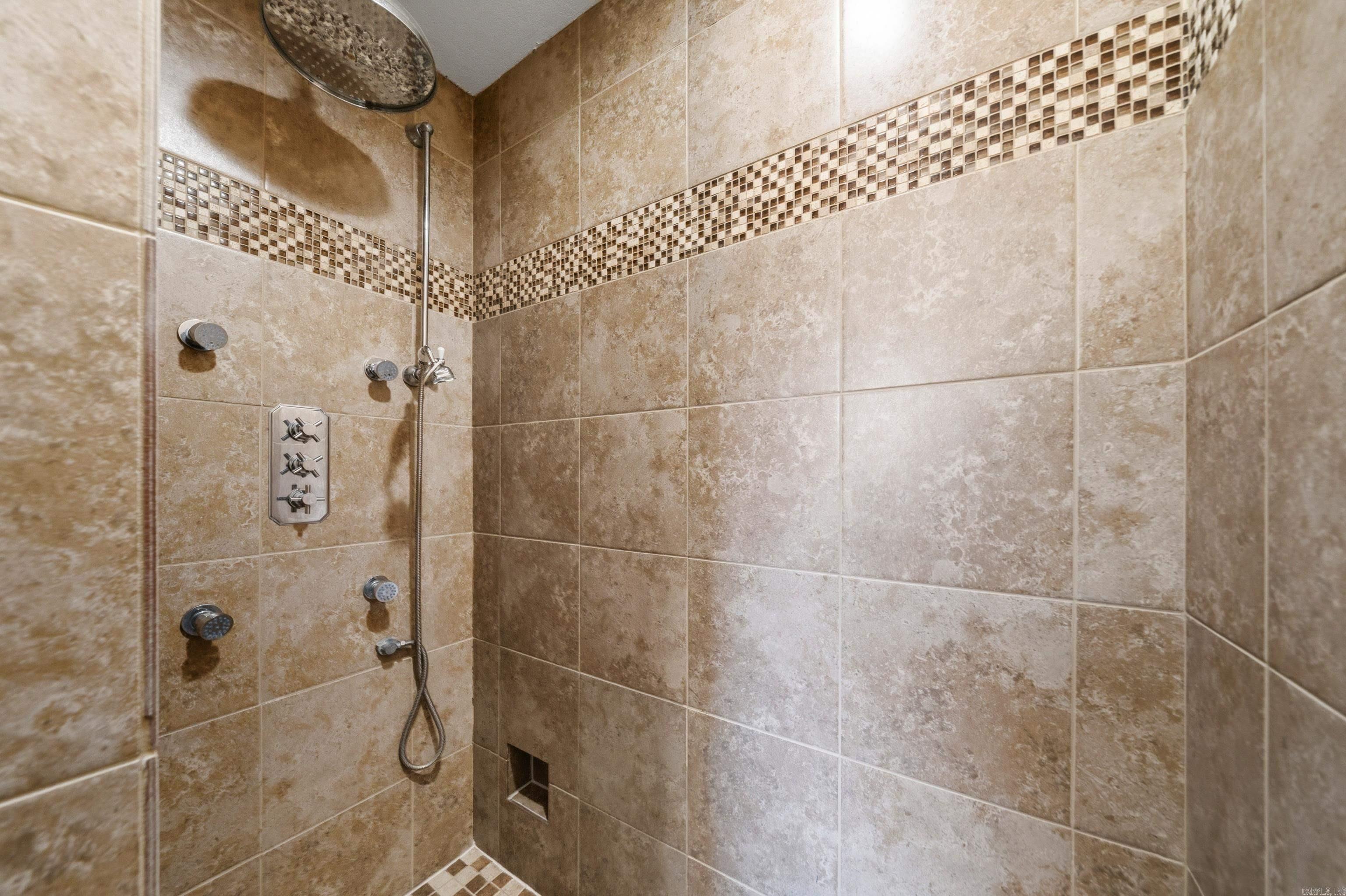 205 Lakeside  Hot Springs, AR