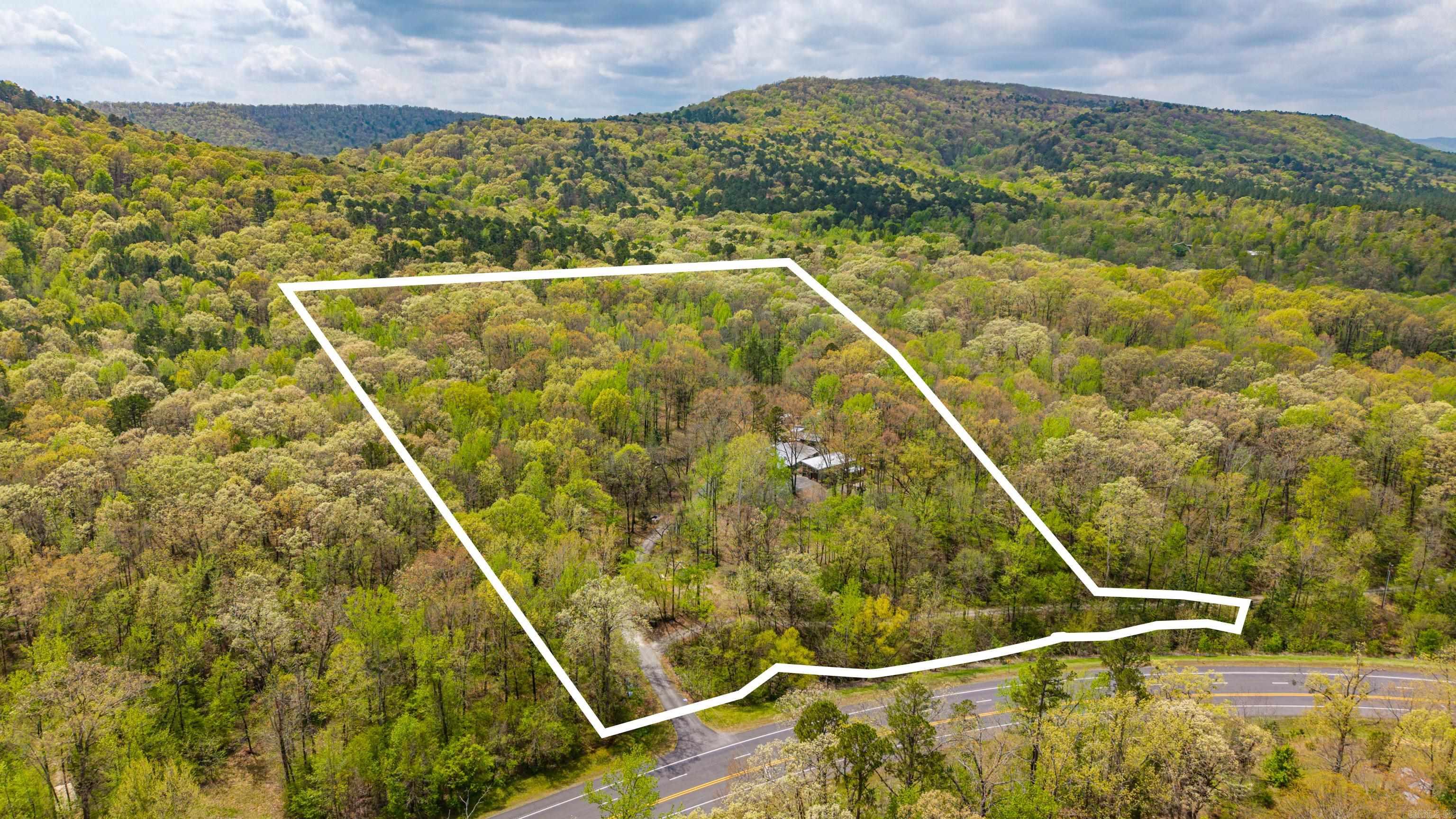 5935 E HWY 270  Mount Ida, AR