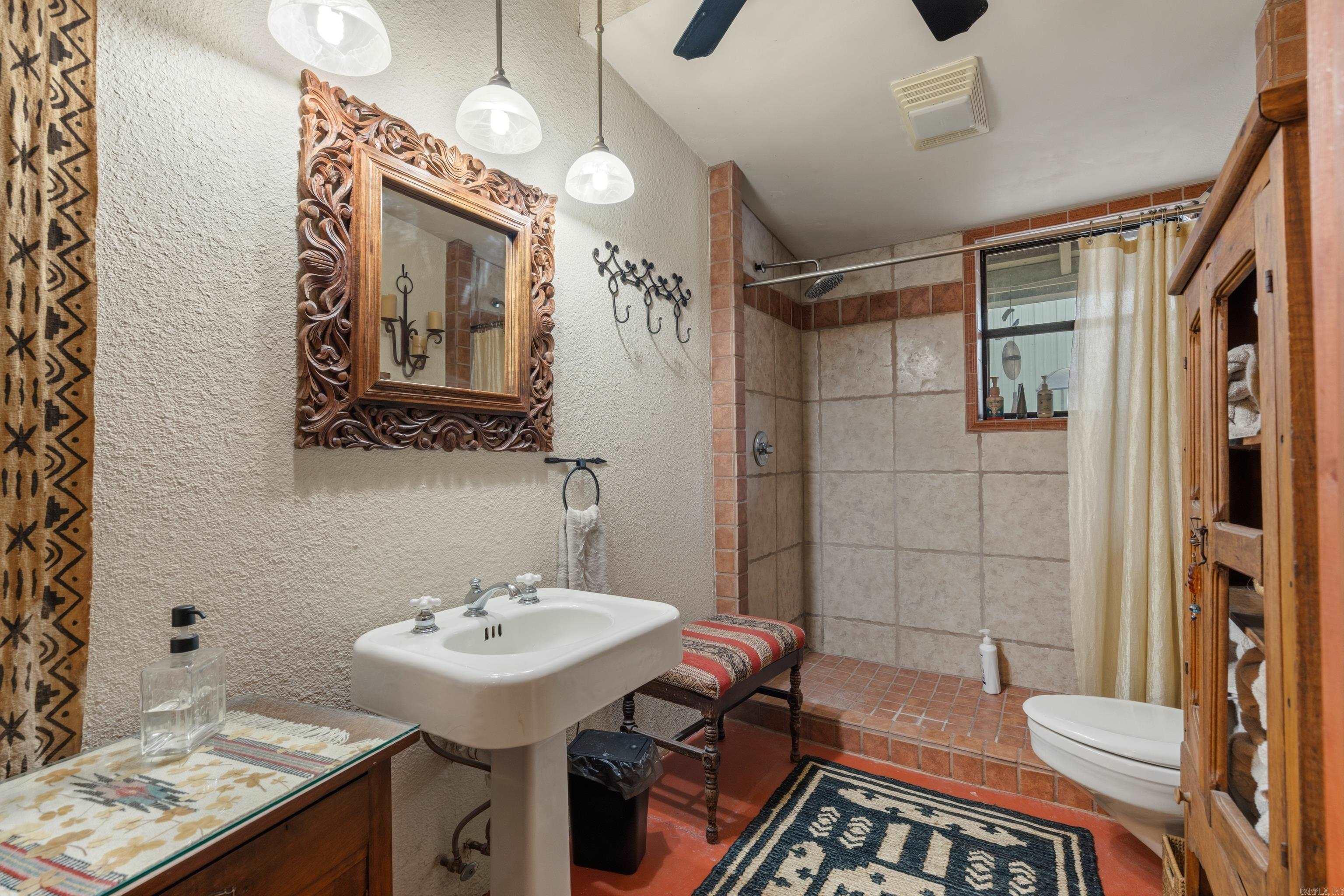 5935 E HWY 270  Mount Ida, AR