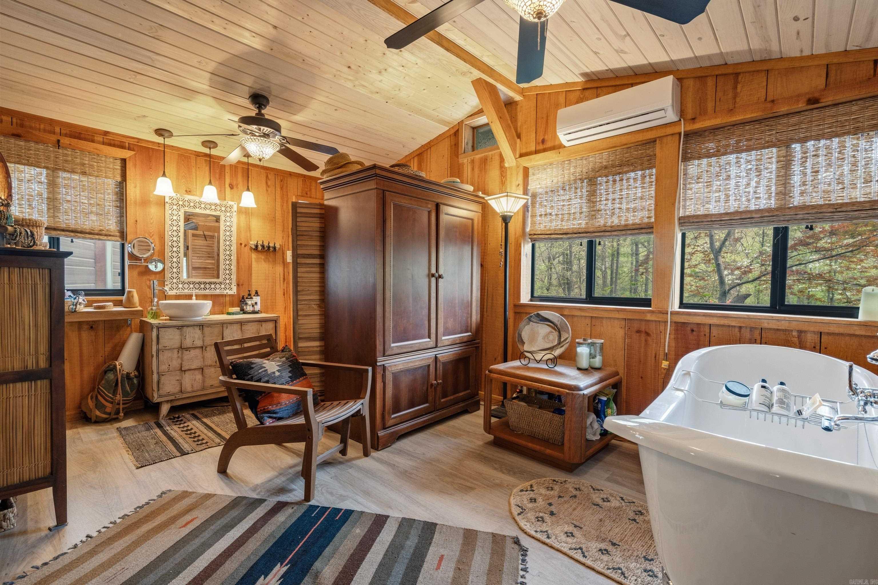 5935 E HWY 270  Mount Ida, AR