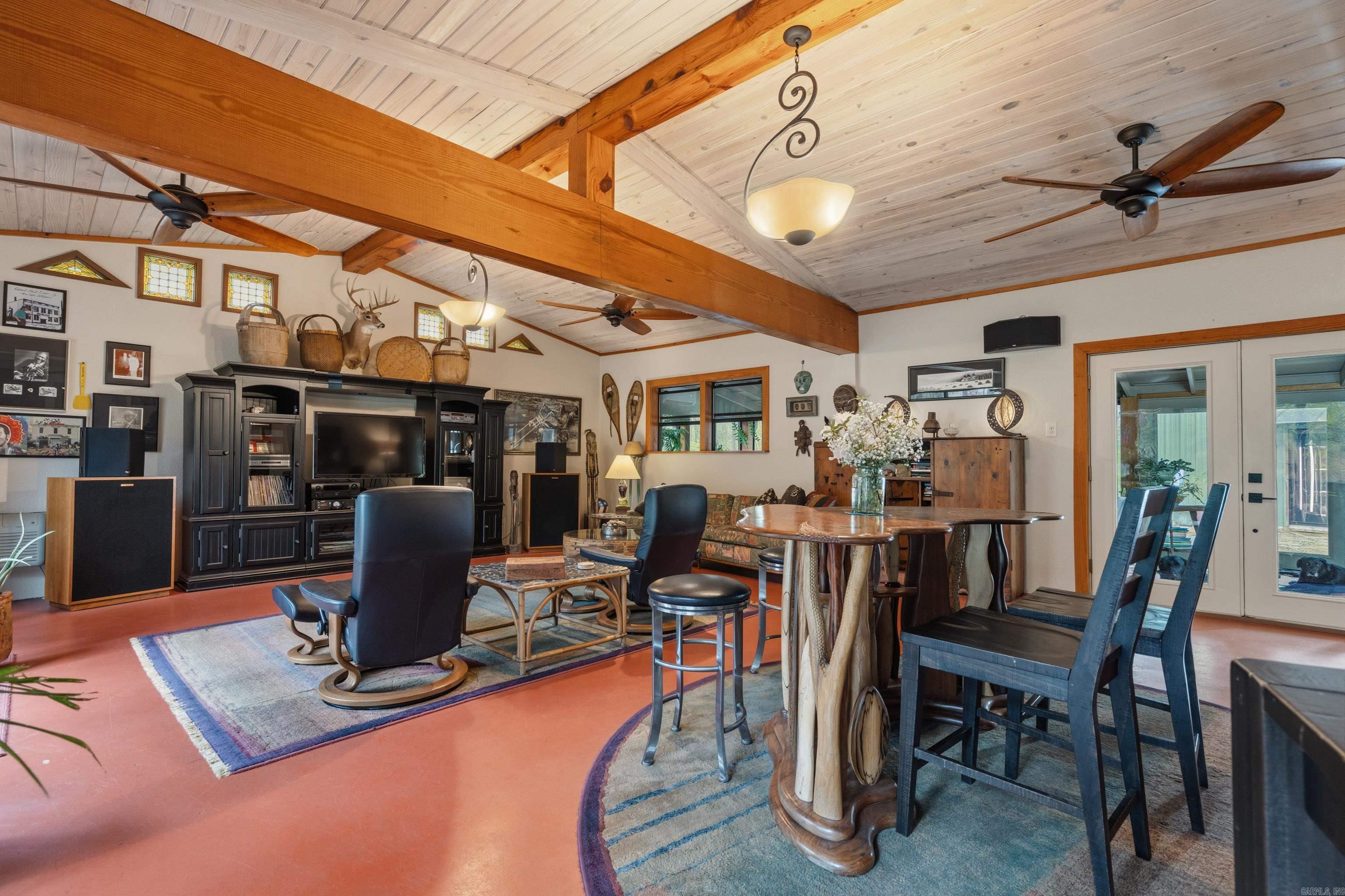 5935 E HWY 270  Mount Ida, AR