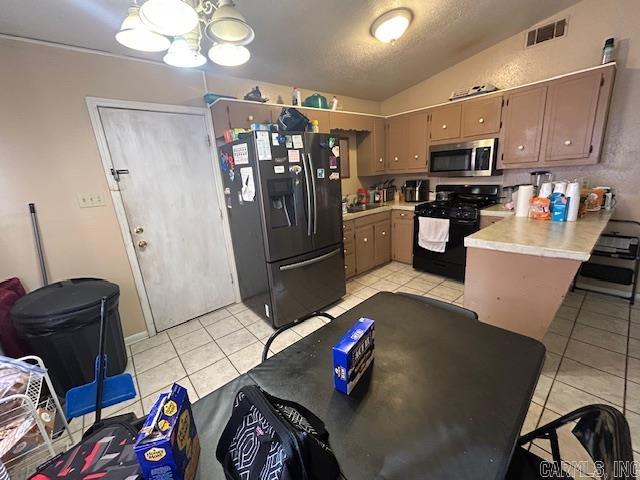 8205 N Claremont  Sherwood, AR