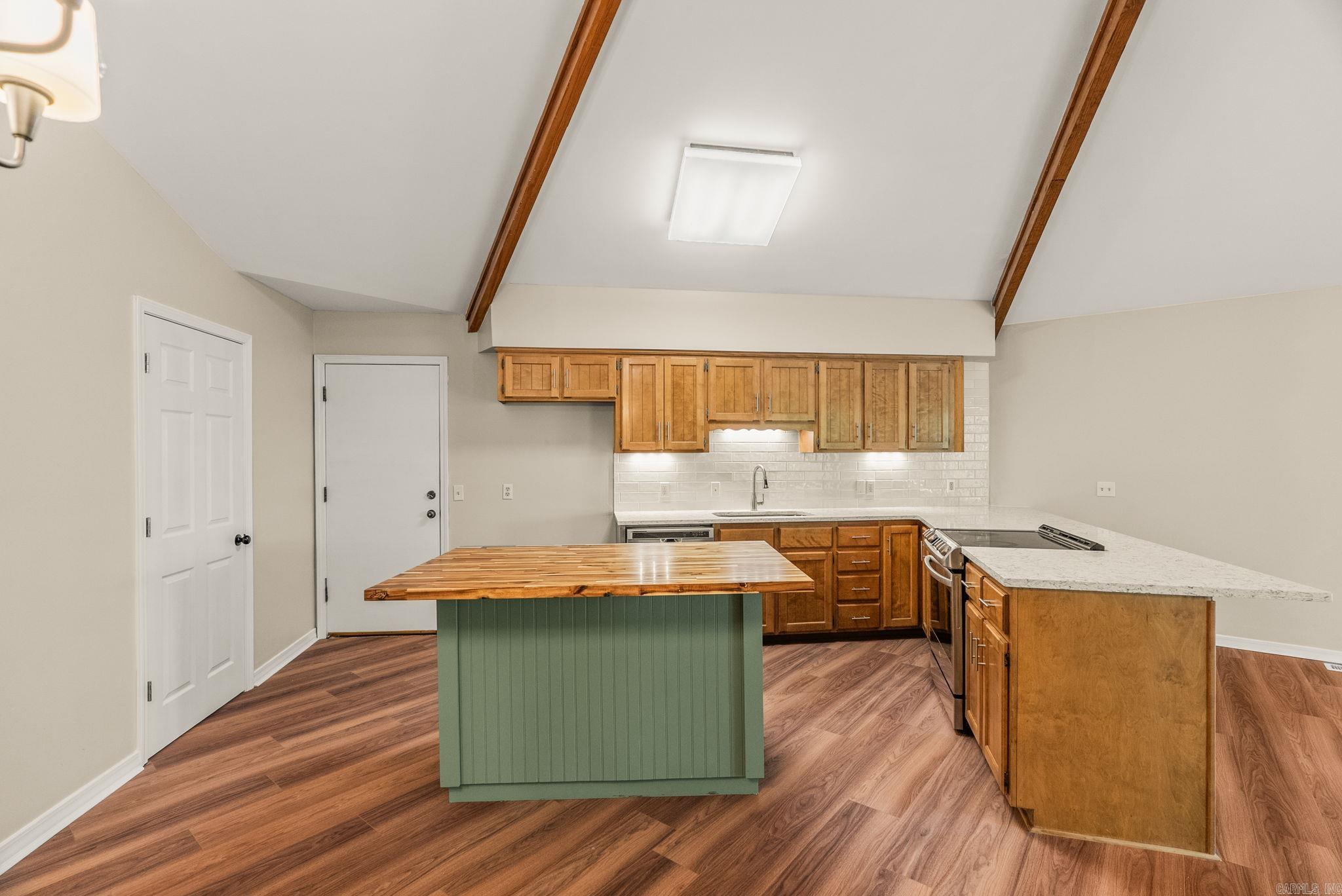 167 Wilshire Drive  Fairfield Bay, AR