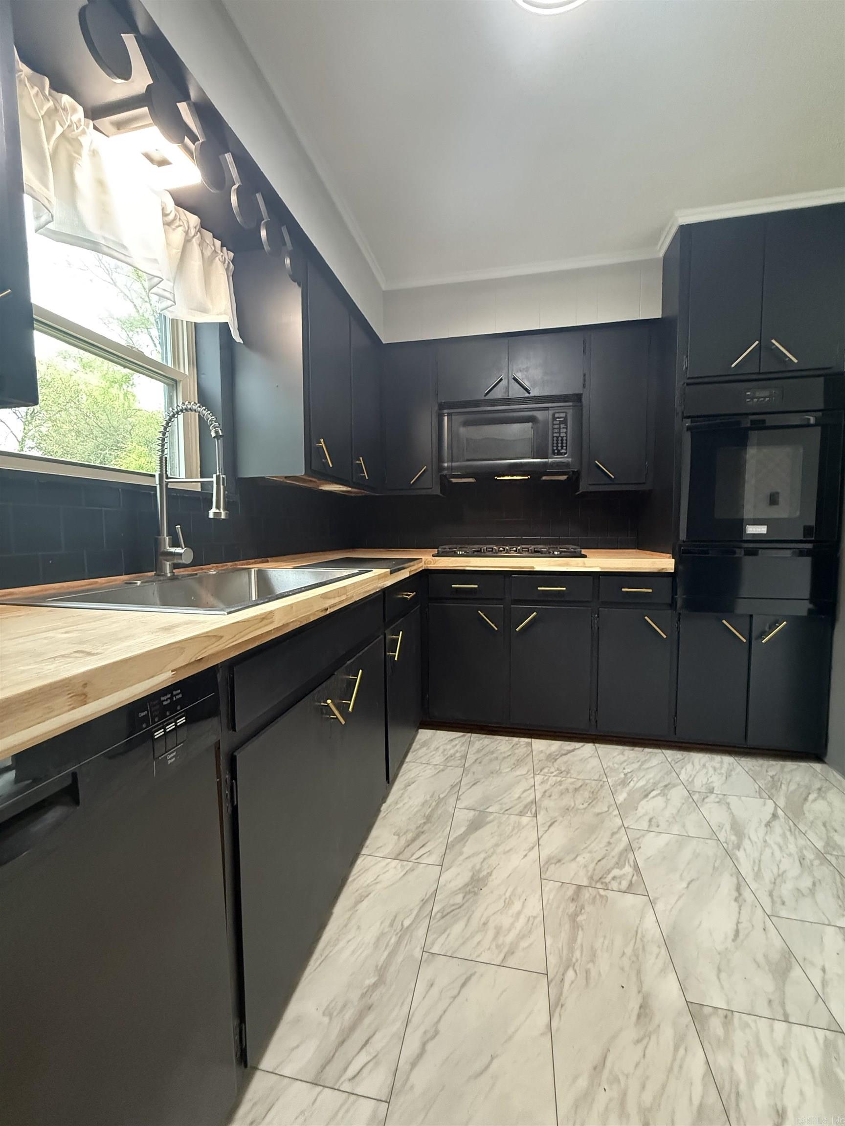 104 Oakcrest  Hot Springs, AR