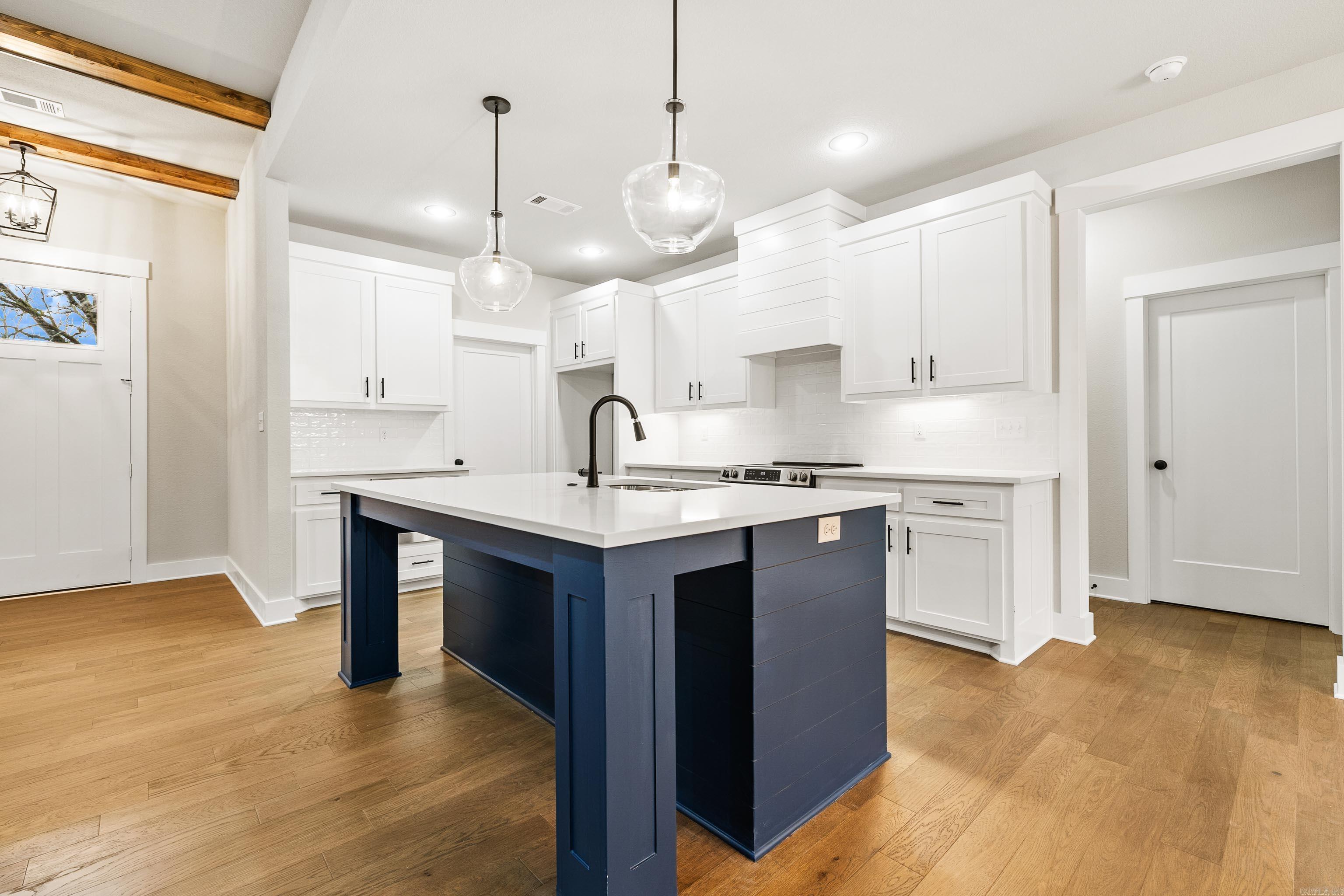 10376 Narrows  Benton, AR