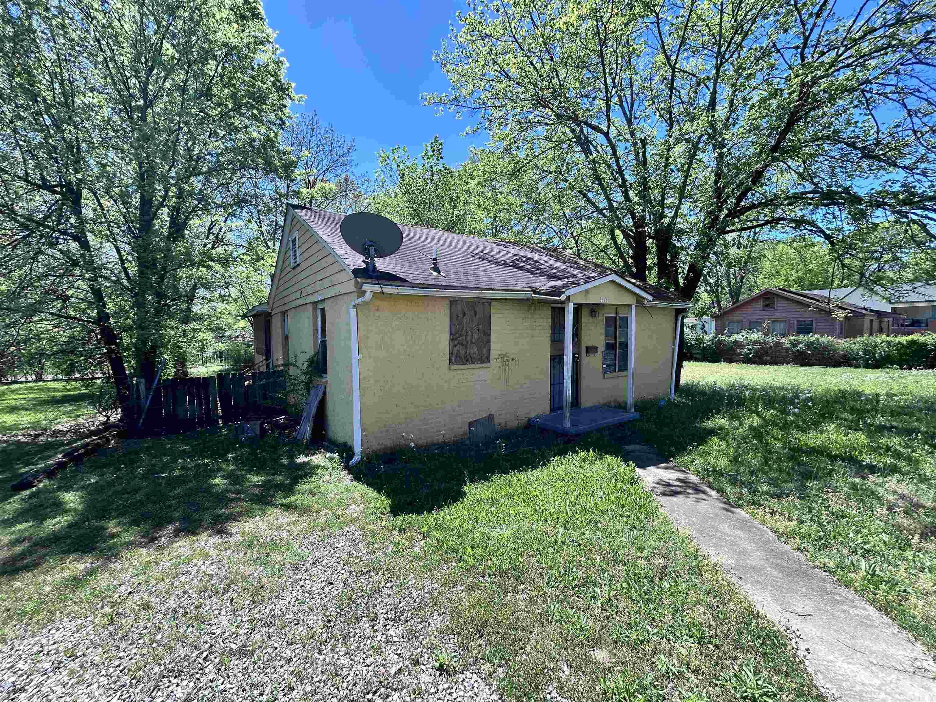 4417 W 22nd  Little Rock, AR