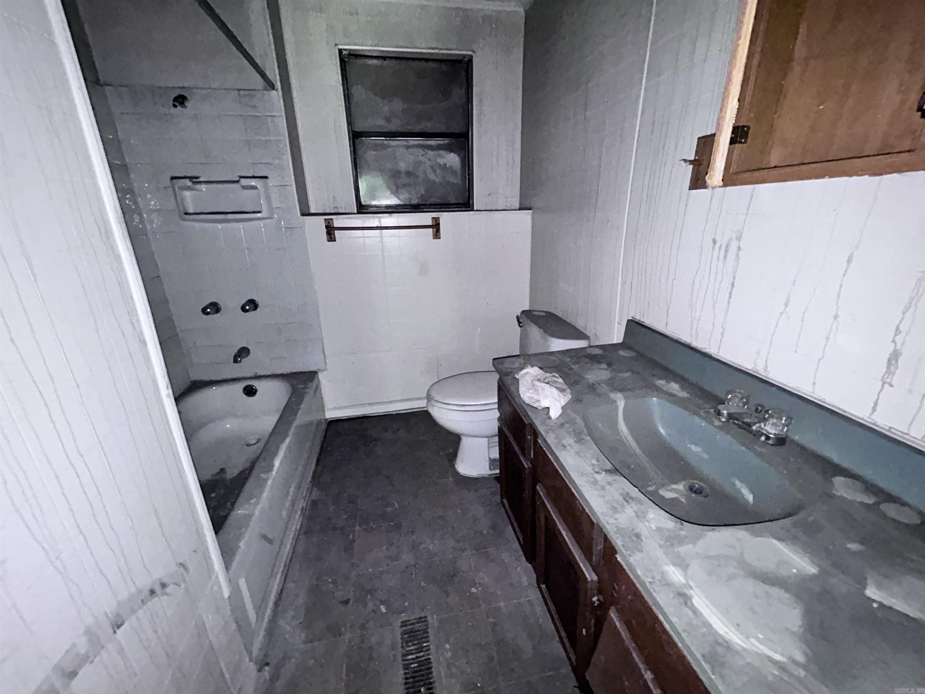 4417 W 22nd  Little Rock, AR