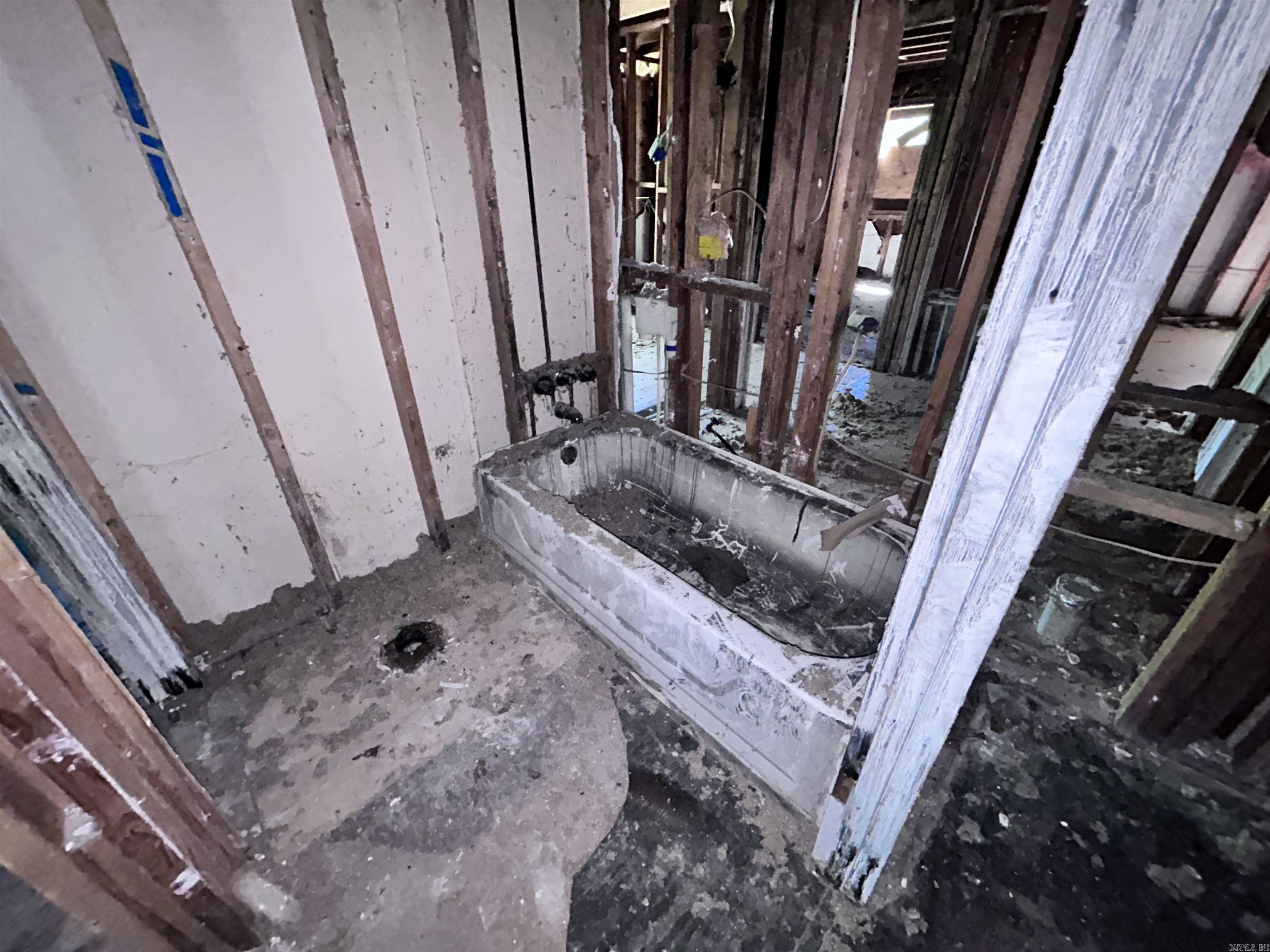 4417 W 22nd  Little Rock, AR