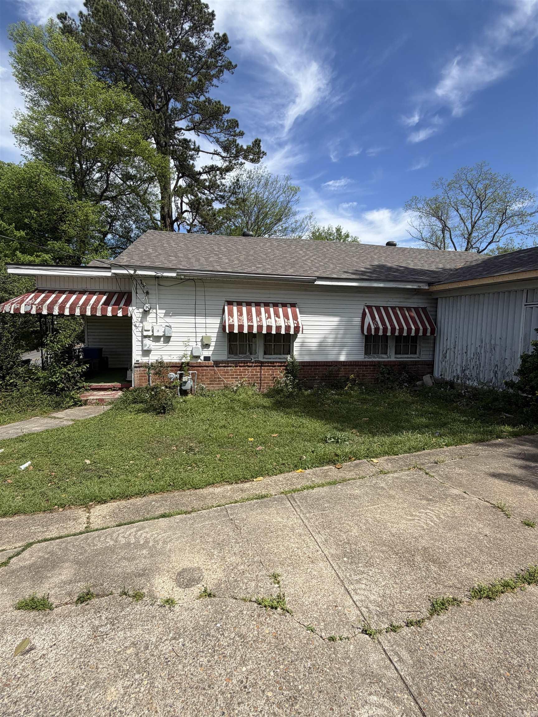 727 N Main St  Benton, AR