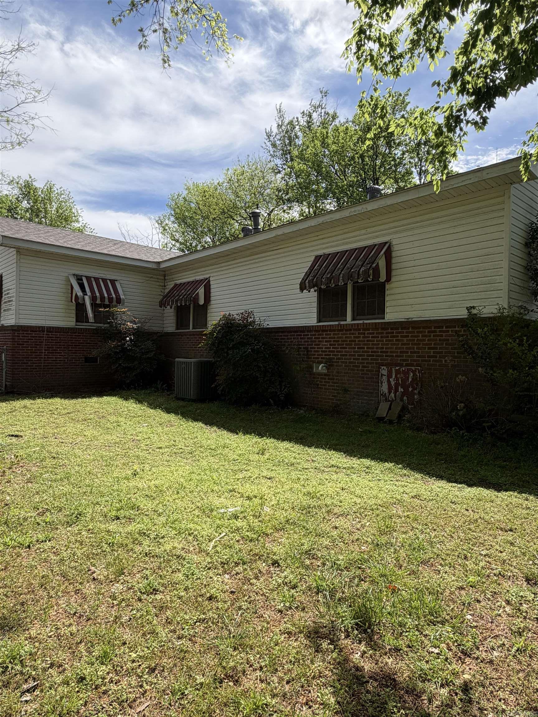 727 N Main St  Benton, AR