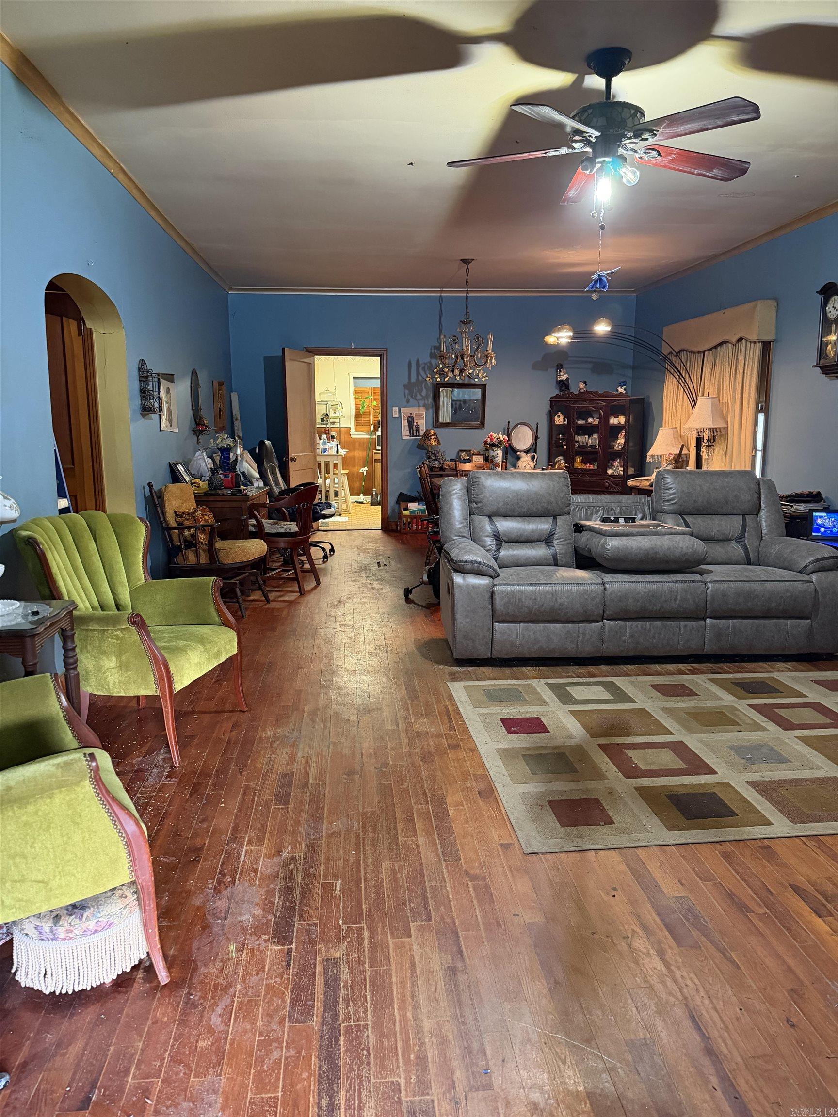 727 N Main St  Benton, AR