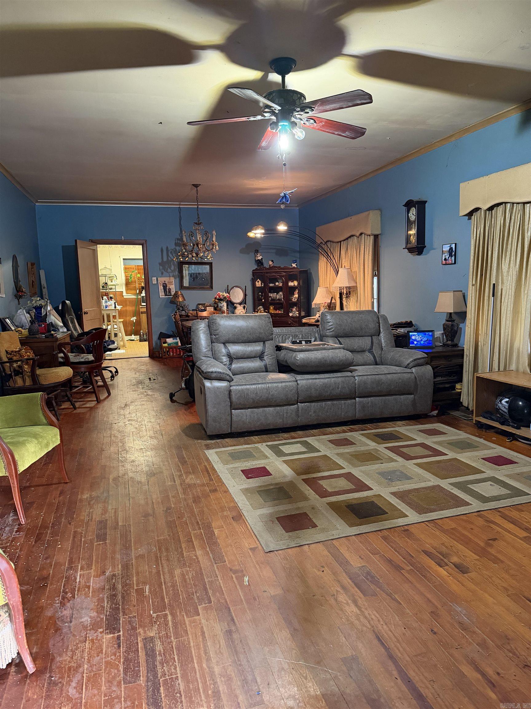 727 N Main St  Benton, AR