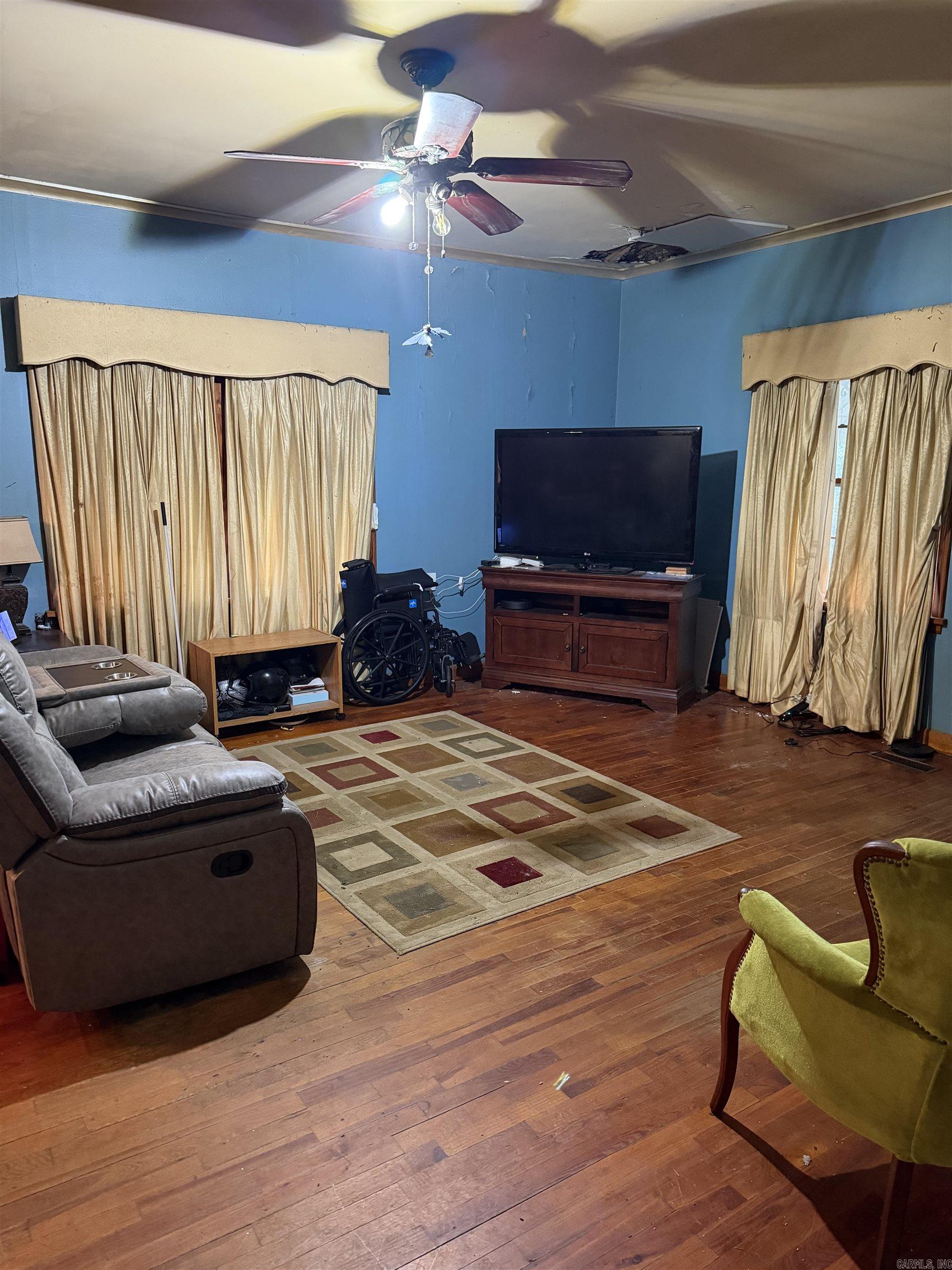 727 N Main St  Benton, AR