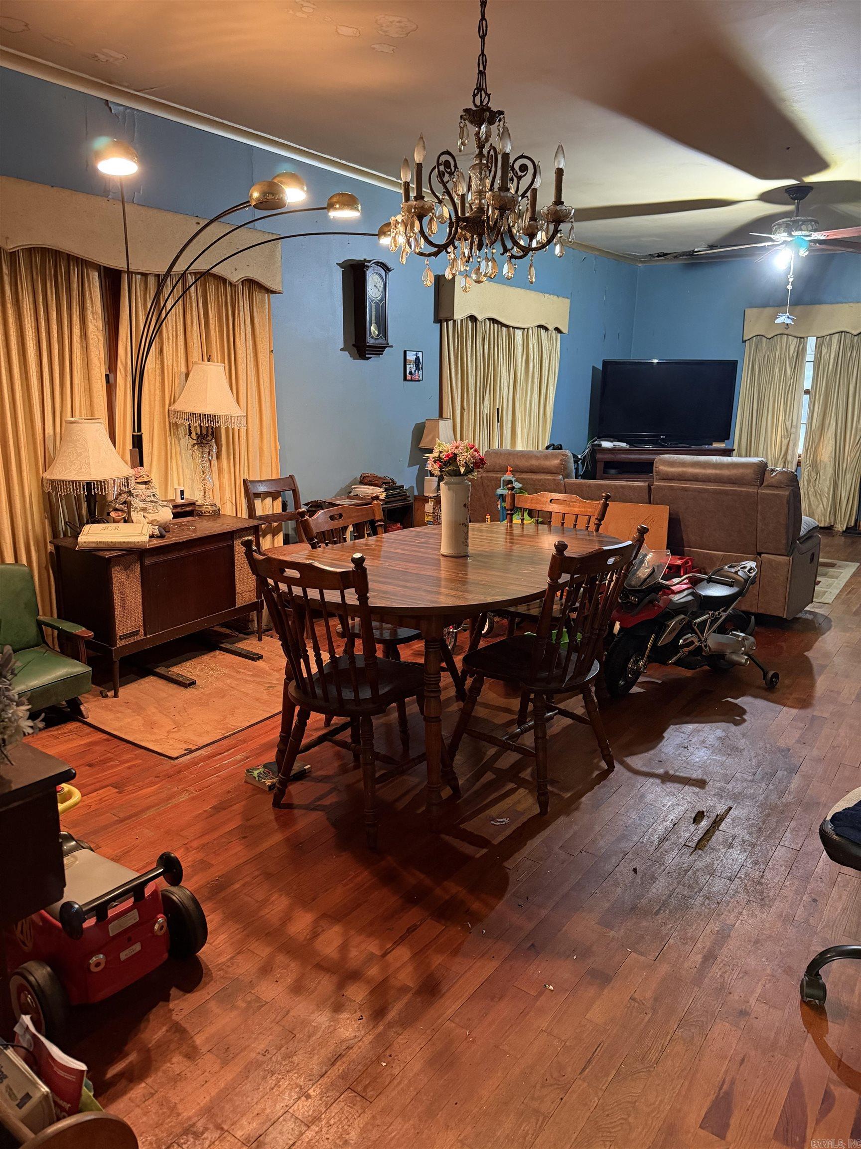 727 N Main St  Benton, AR