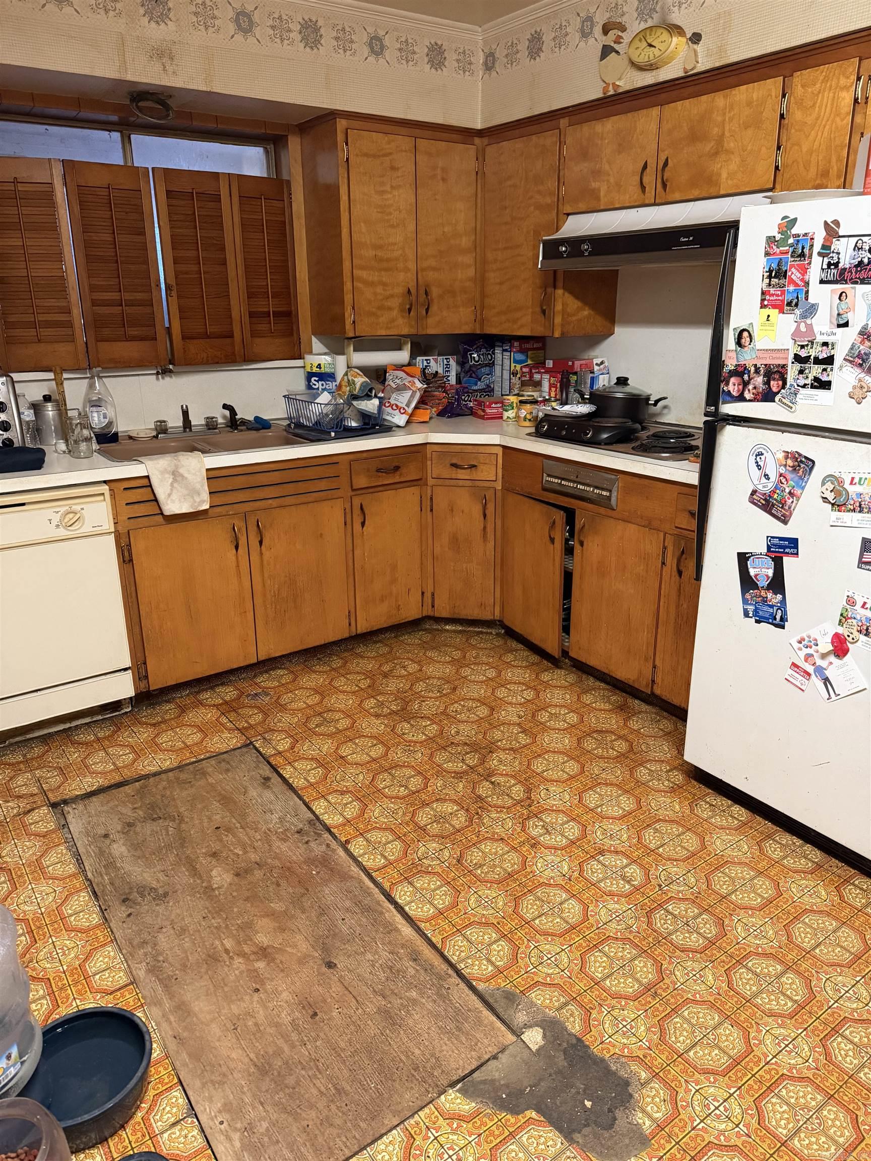 727 N Main St  Benton, AR