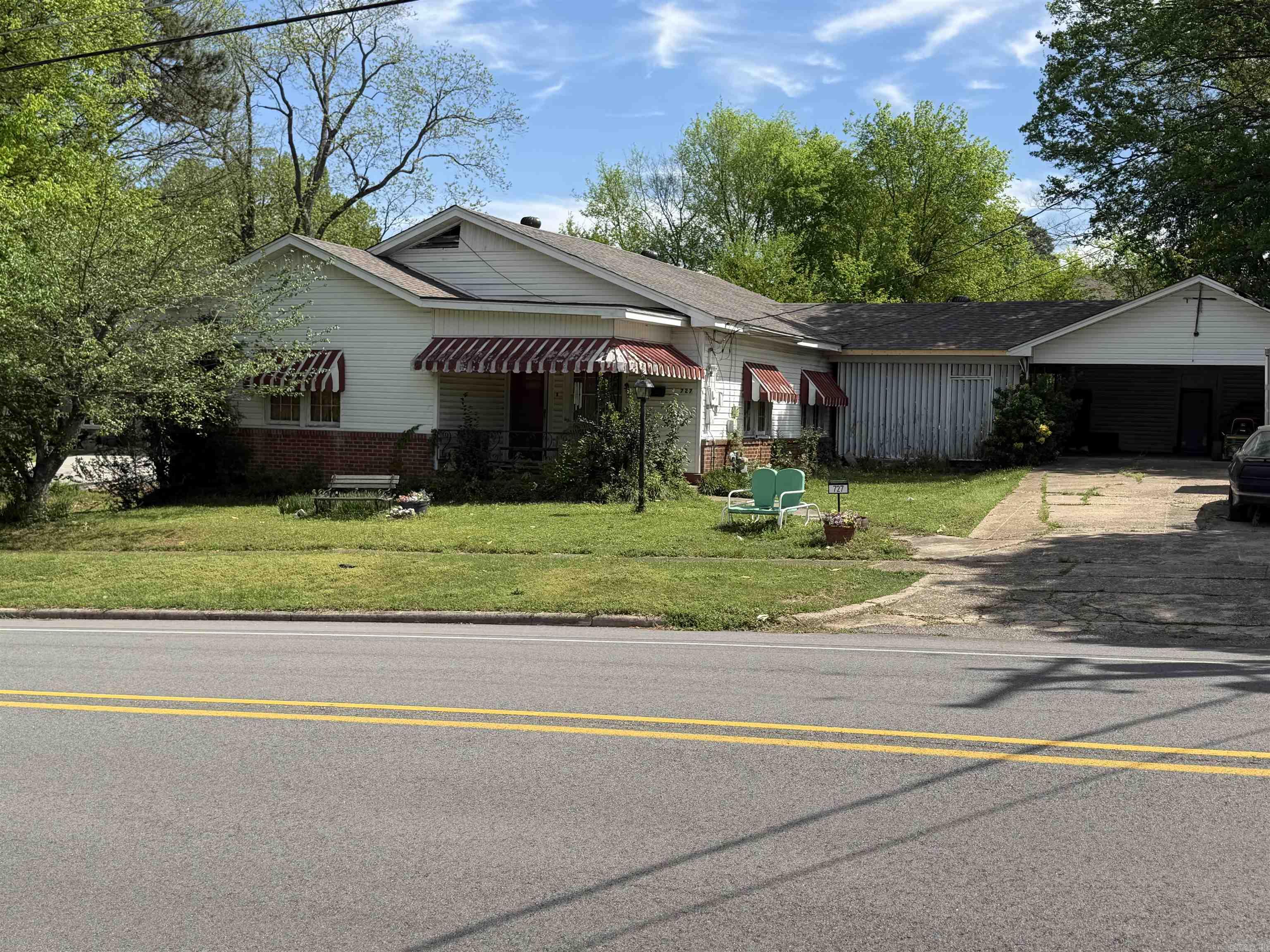 727 N Main St  Benton, AR