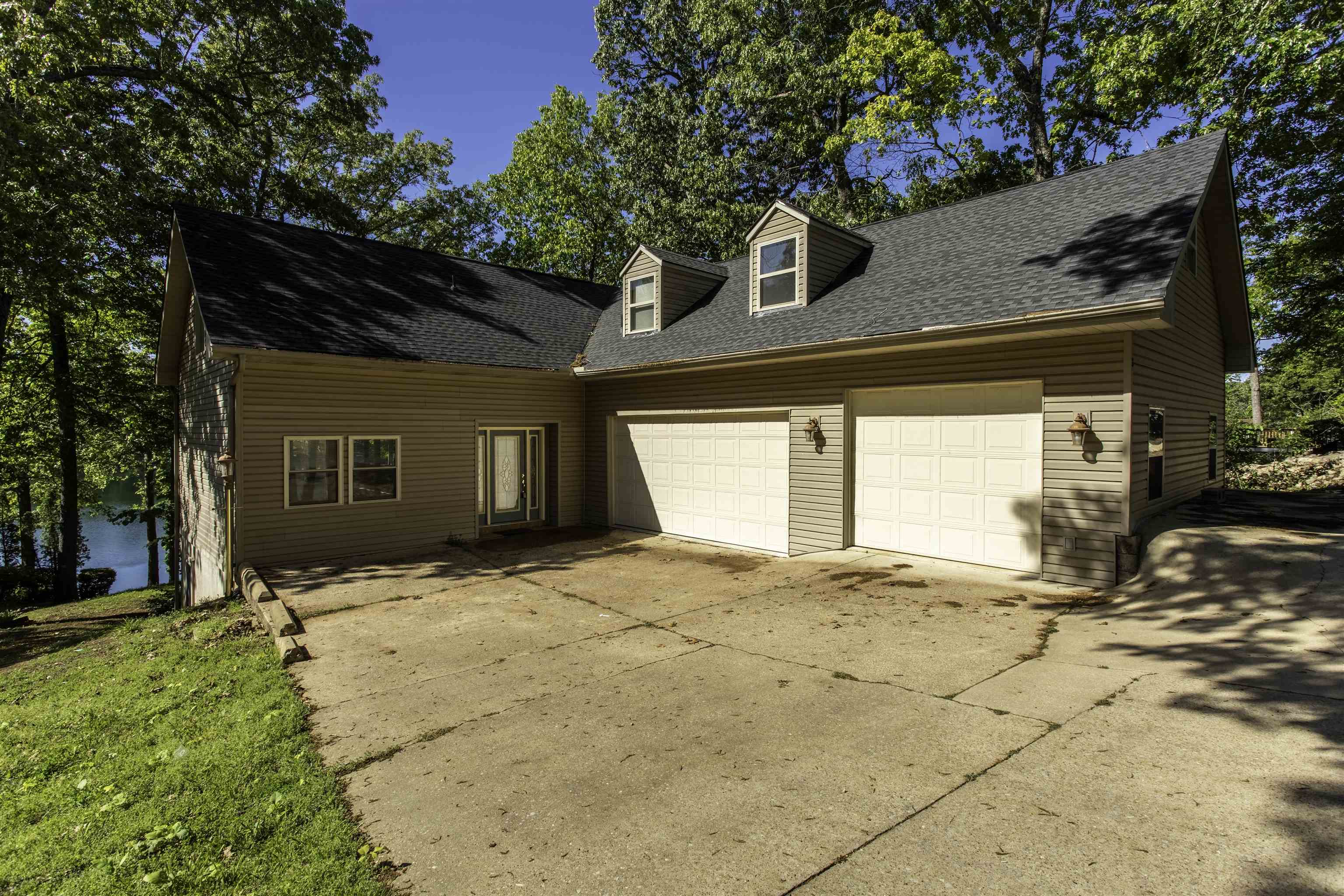 8 Winnebago Trace